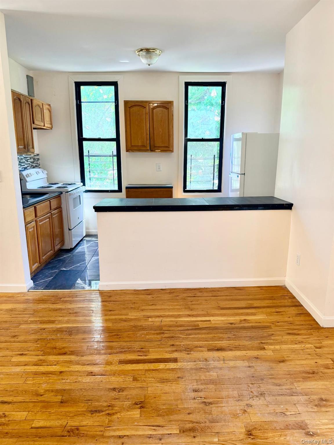 2304 Bassford Avenue – For Sale photo 9