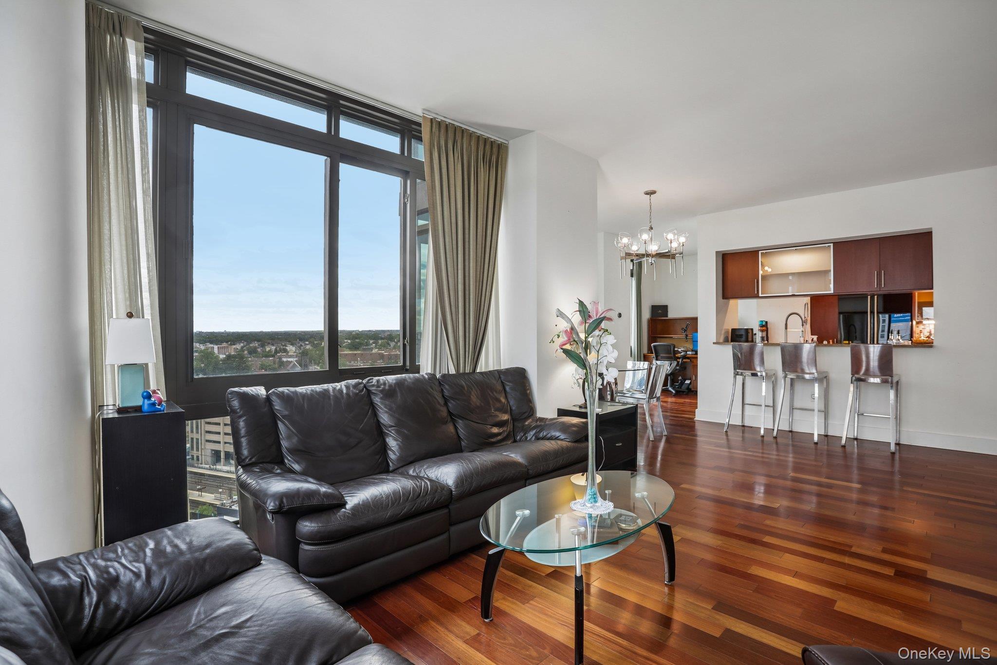 175 Huguenot Street, Unit 1606 photo 6