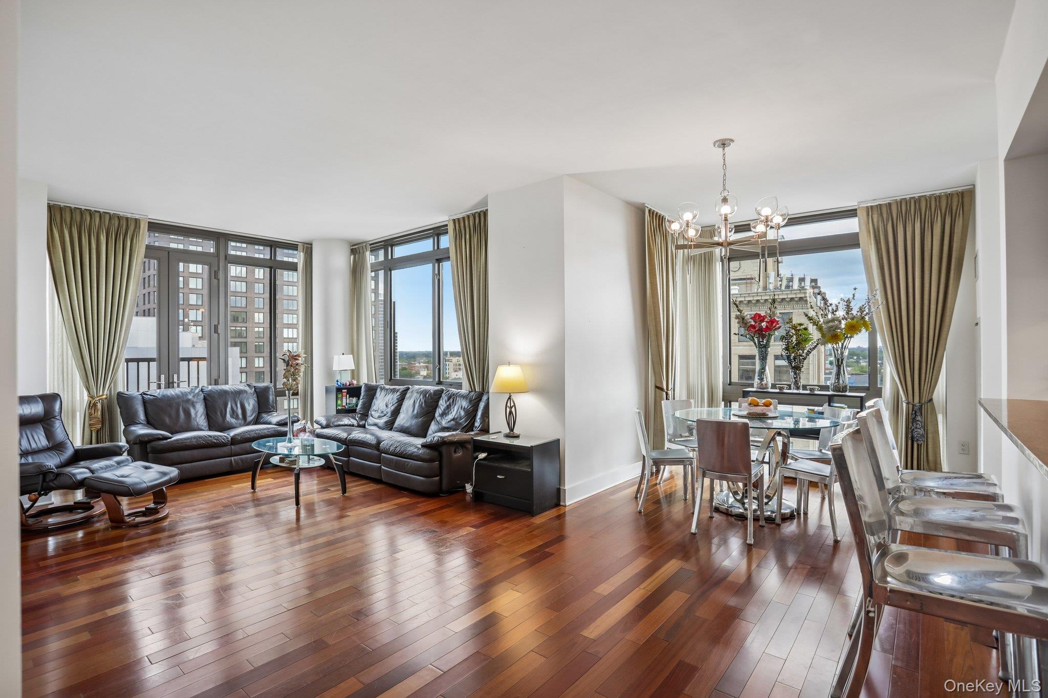 175 Huguenot Street, Unit 1606