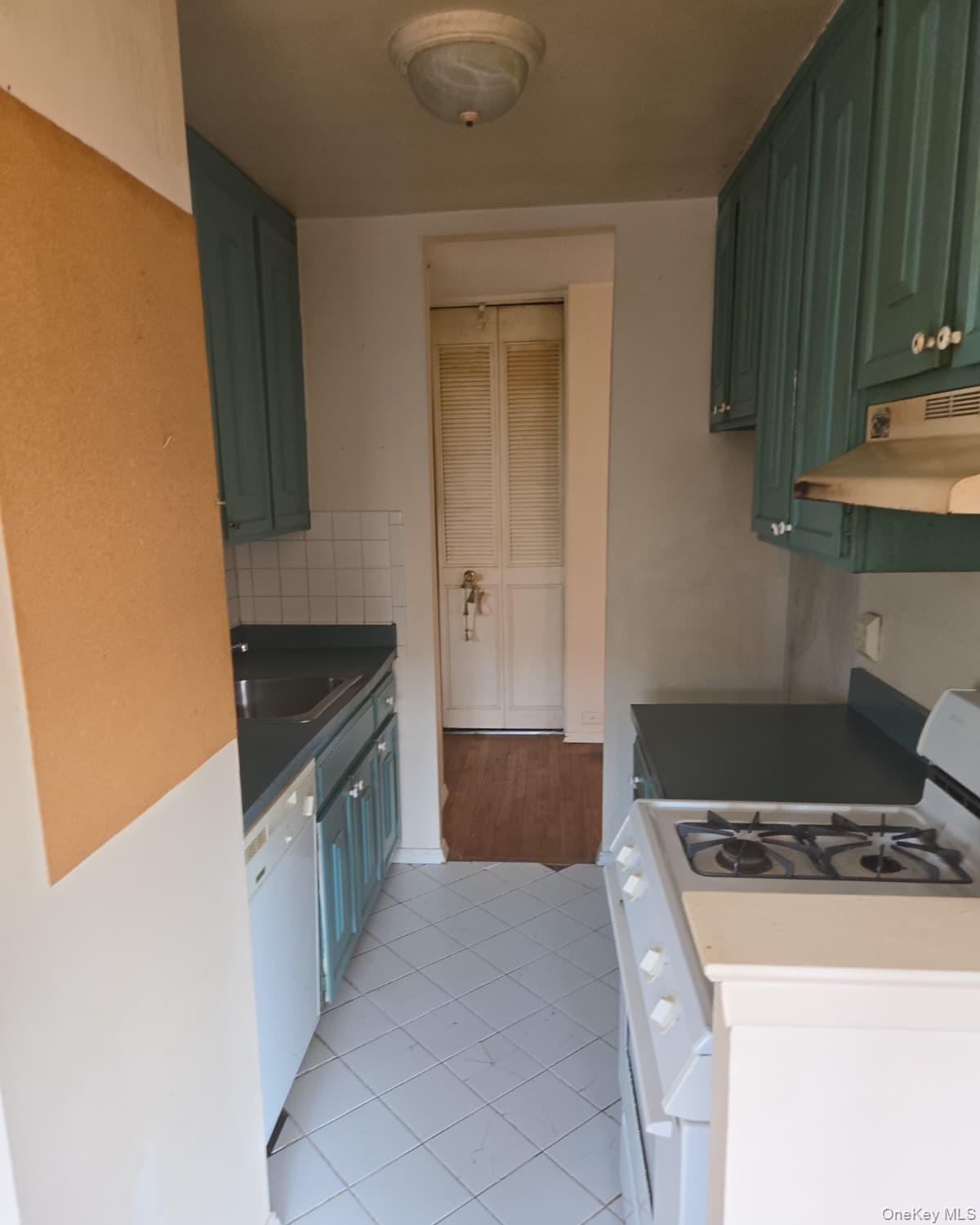 395 Westchester Avenue, Unit 4k photo 15