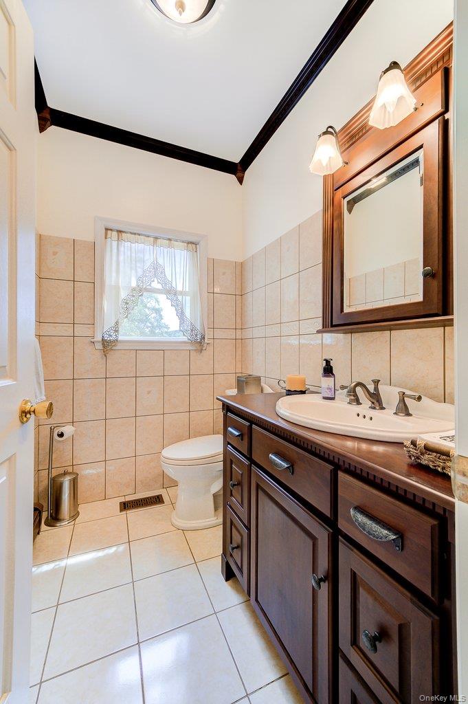 369 Grey Road – For Sale photo 27