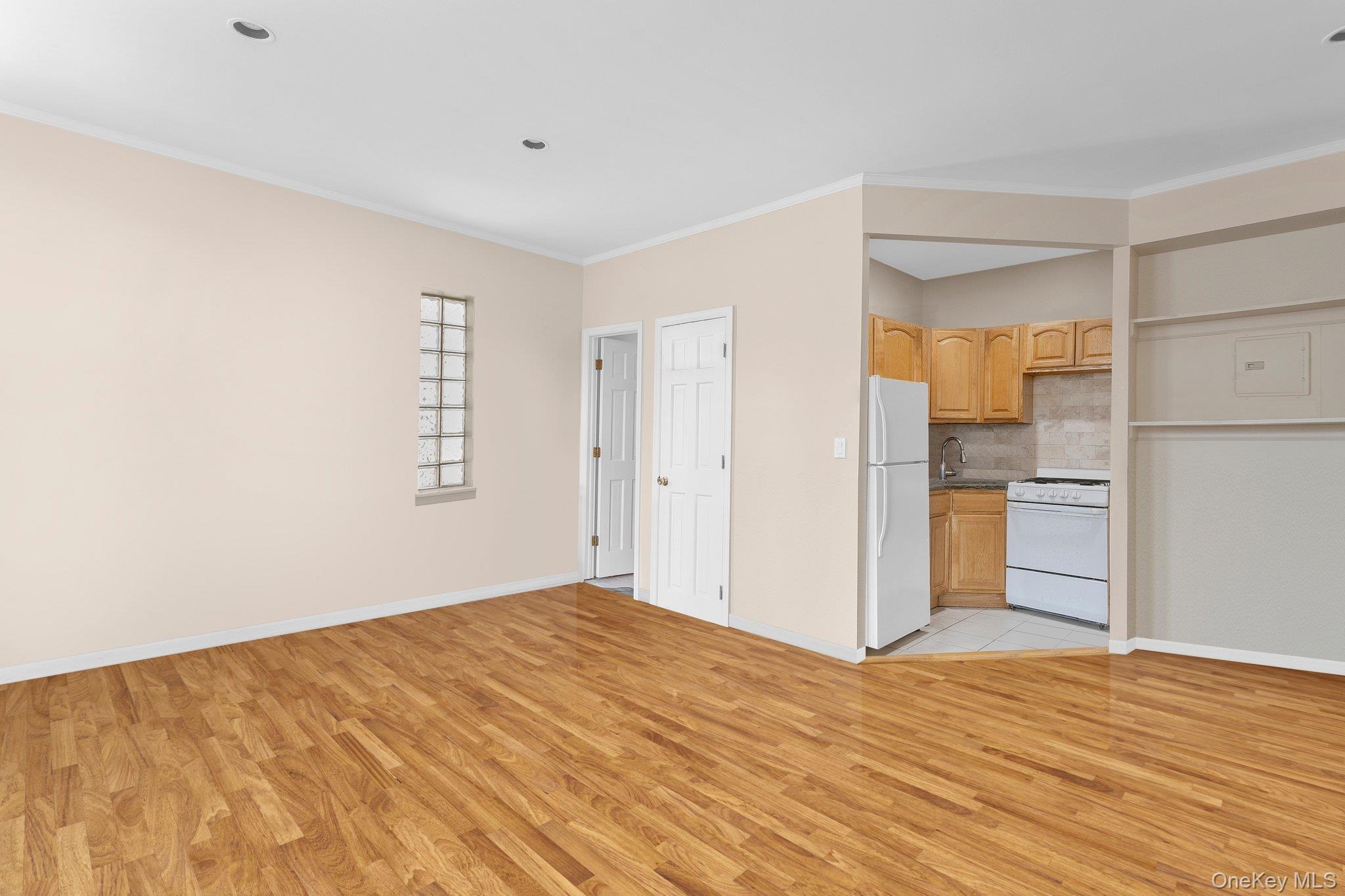 31-30 14th Street – For Sale photo 13