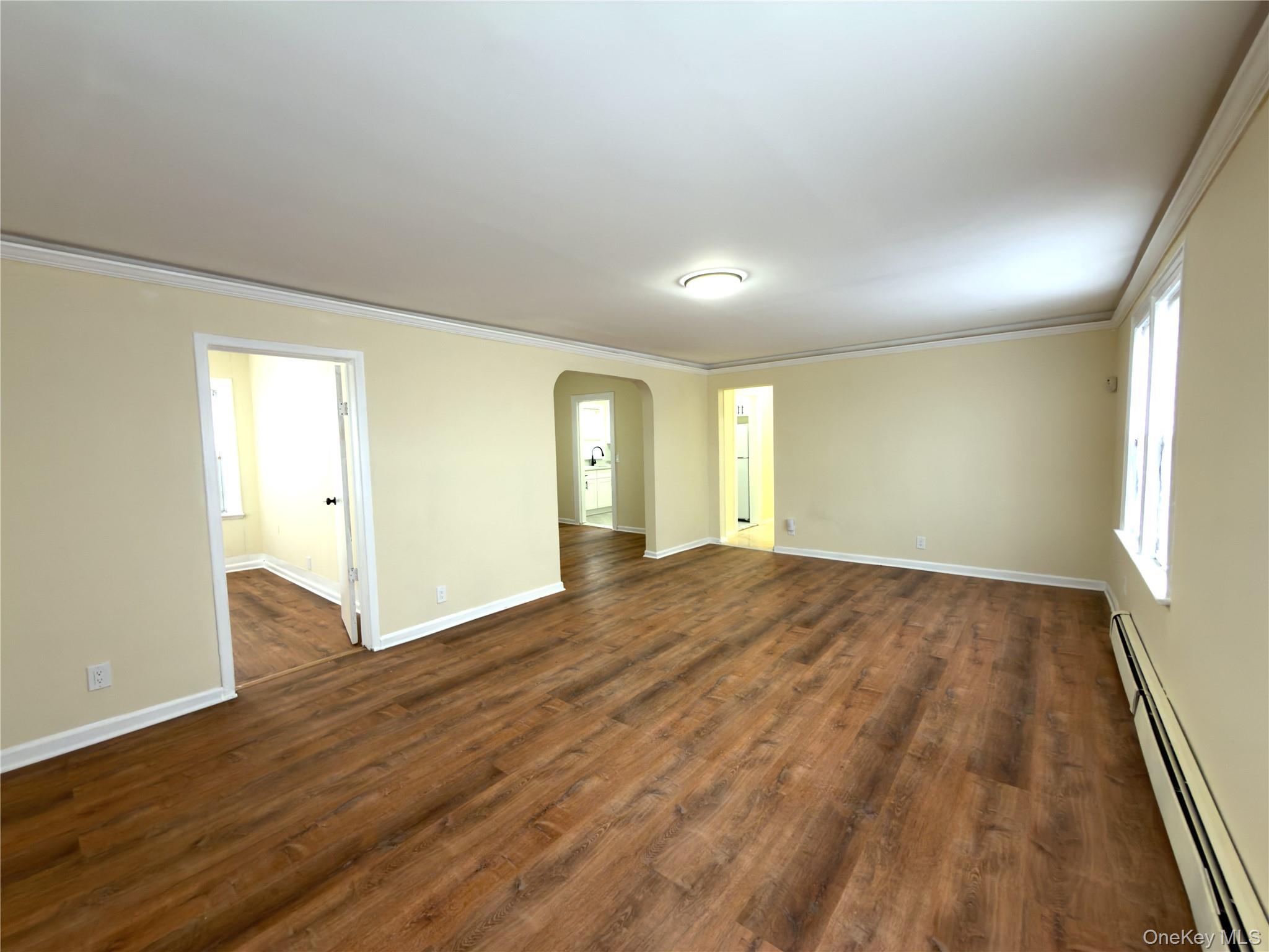 517 laurelton blvd – For Rent photo 9