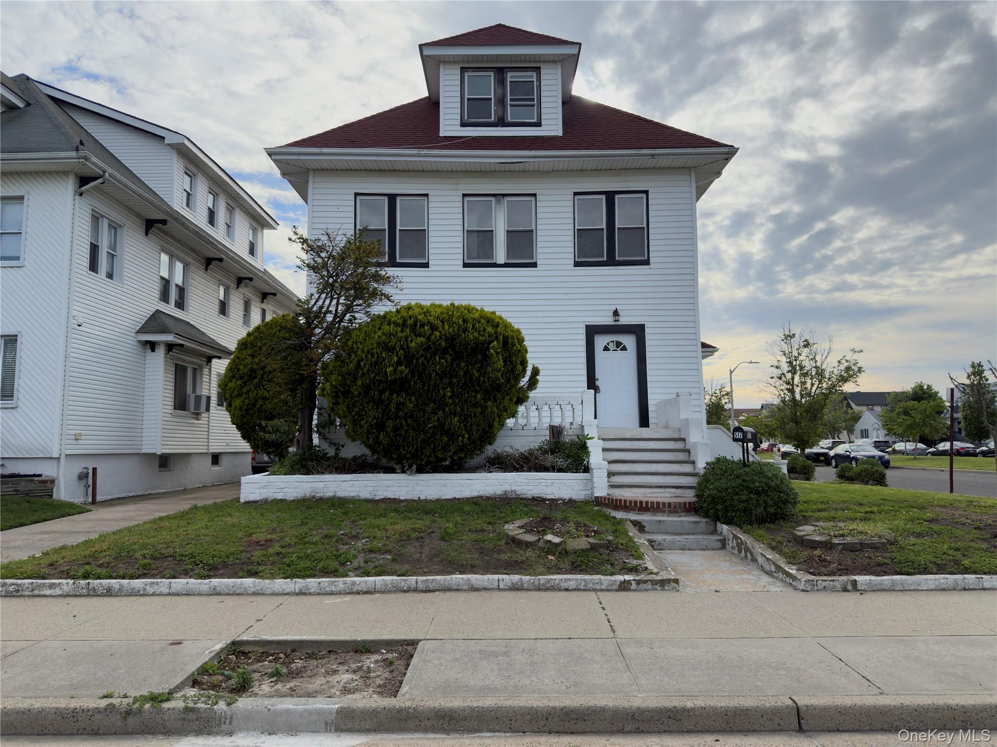 302 West Hudson – For Rent