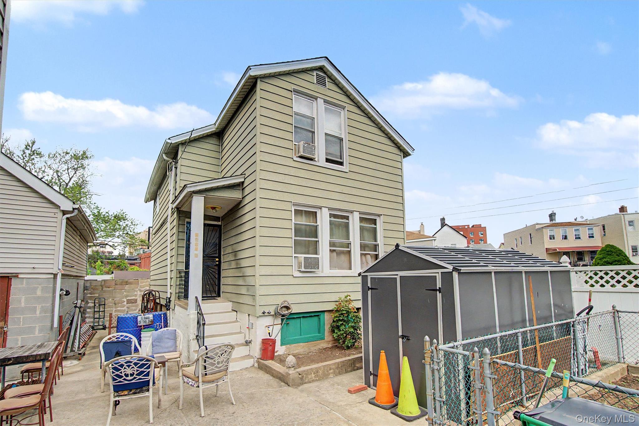 1608 Merry Avenue – For Sale