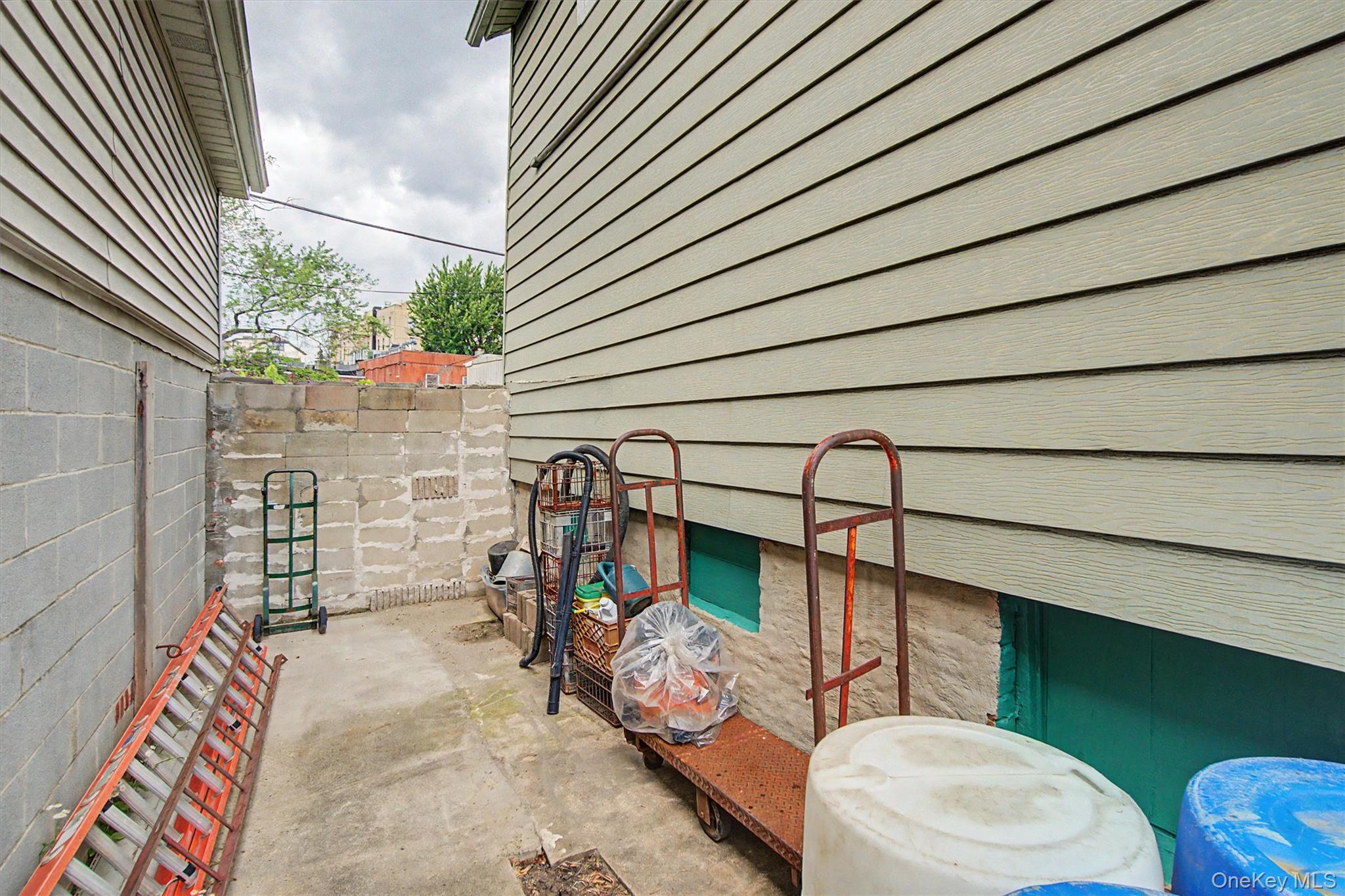 1608 Merry Avenue – For Sale photo 28