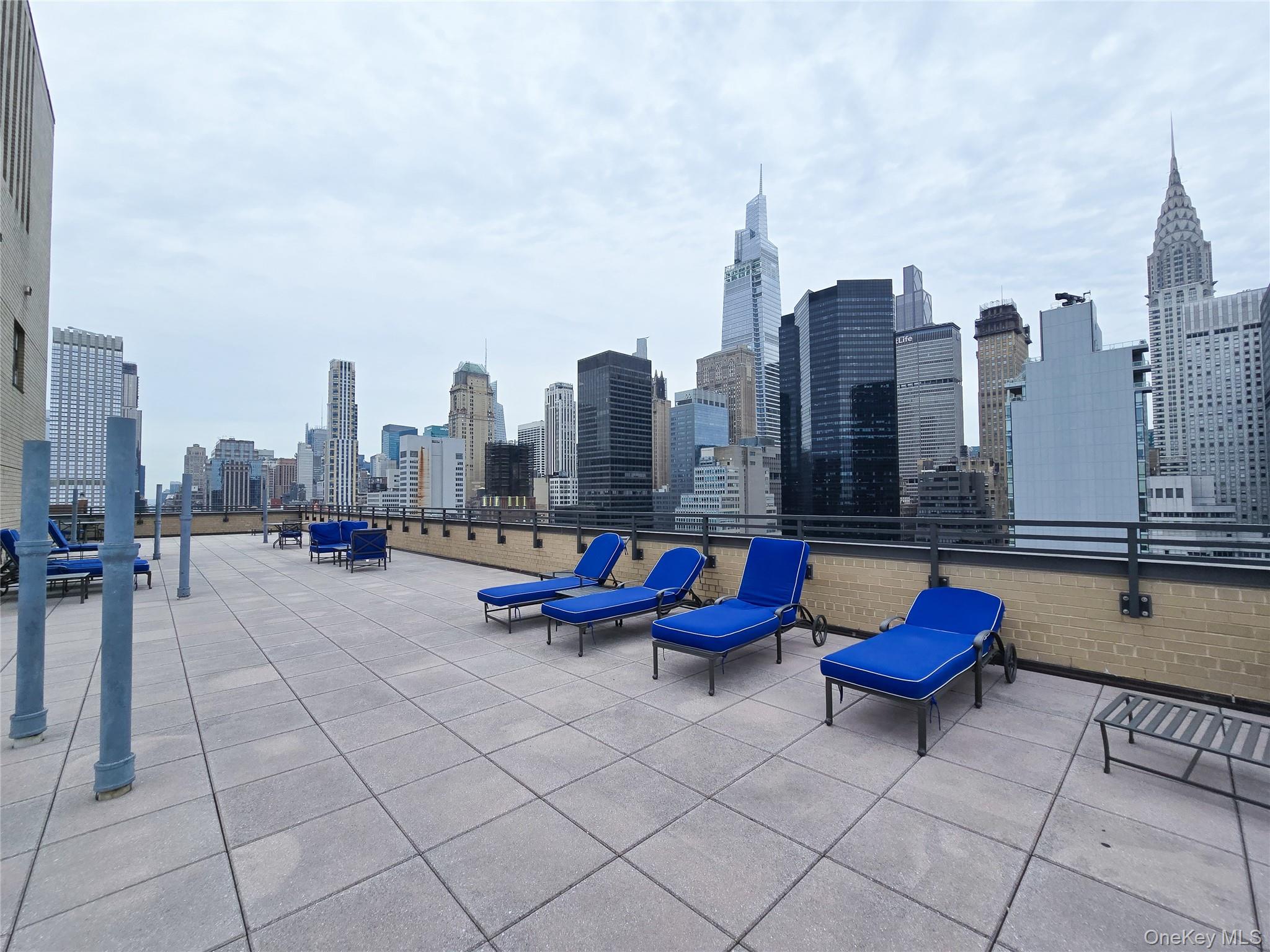 137 E 36th Street, Unit 9H photo 17