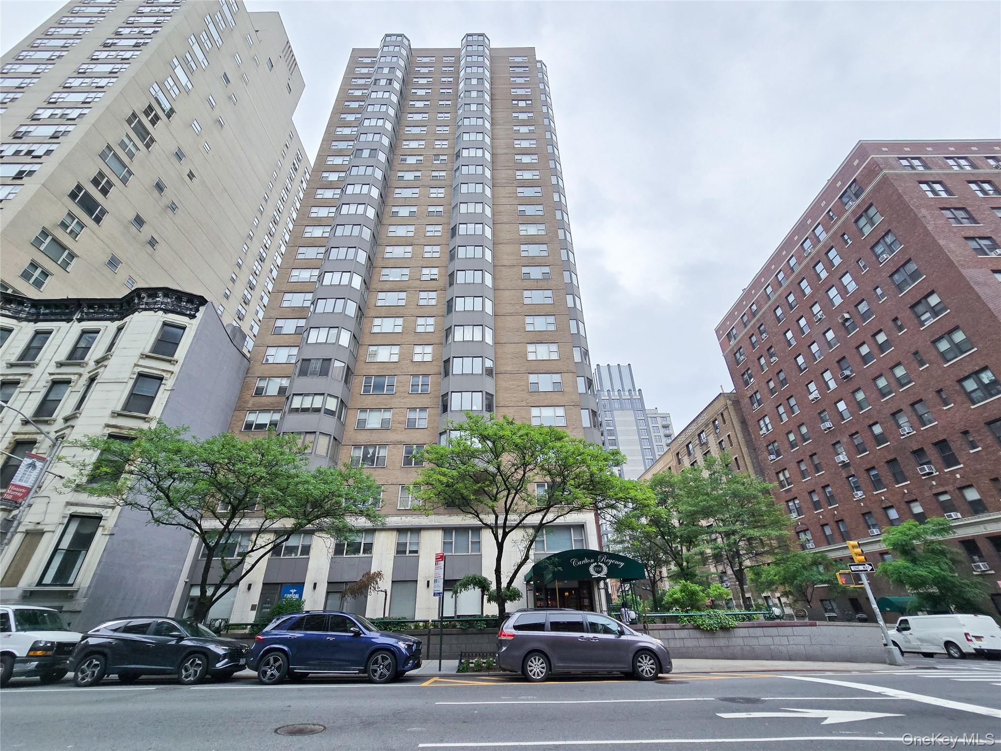 137 E 36th Street, Unit 9H photo 2