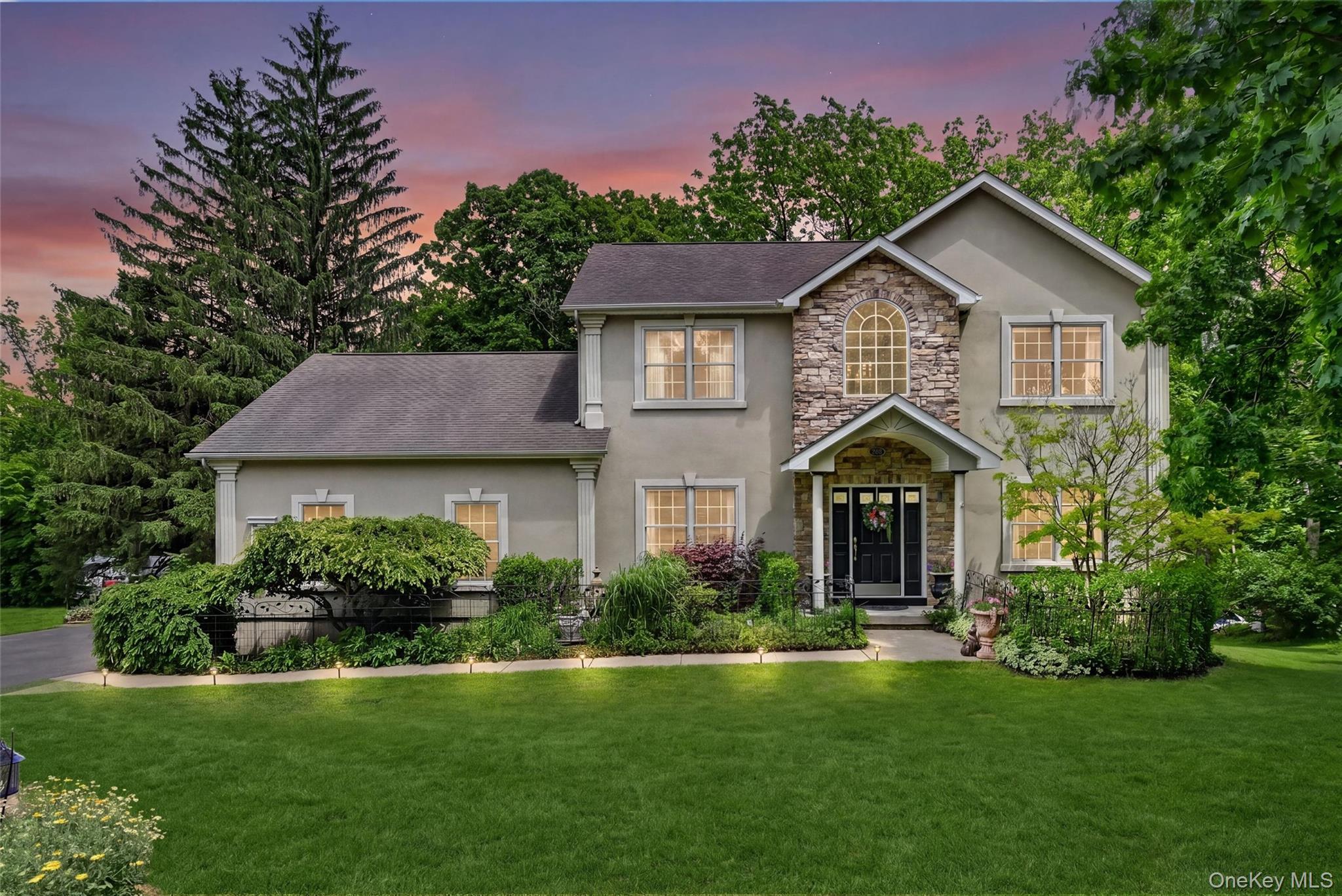 208 Oakland Avenue – For Sale