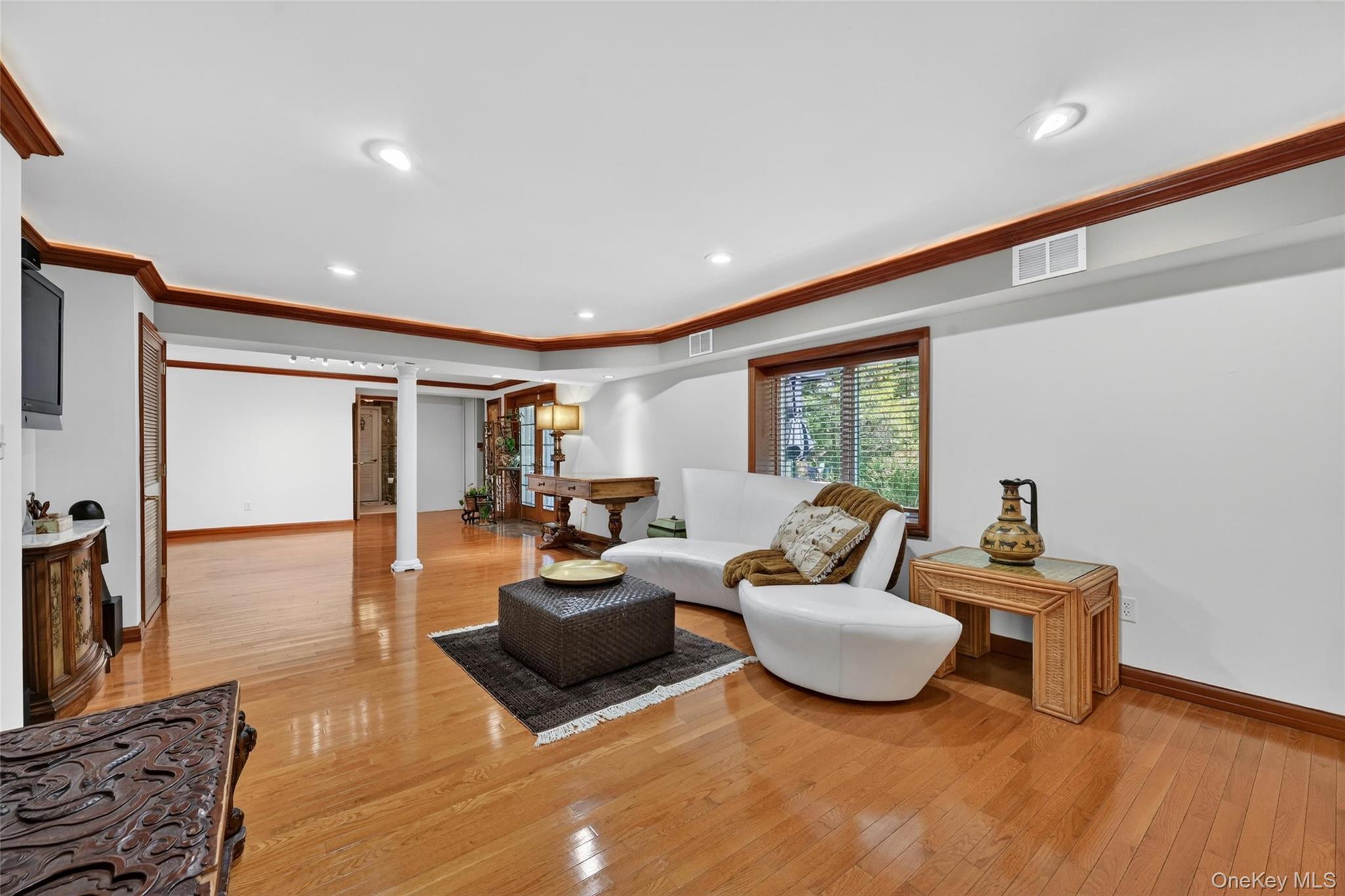 208 Oakland Avenue – For Sale photo 41