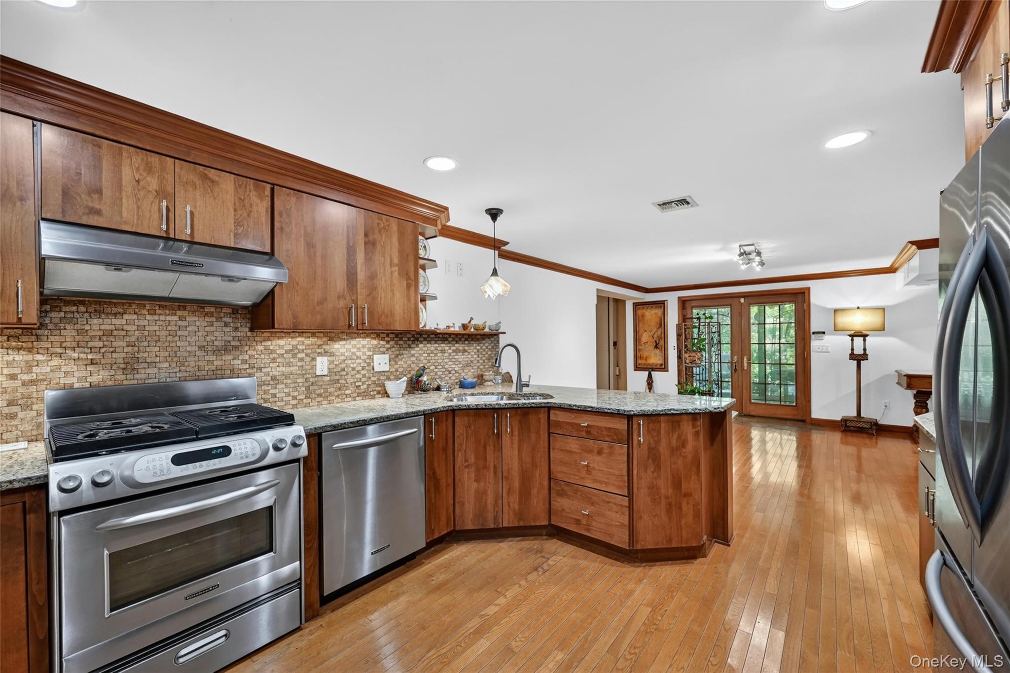 208 Oakland Avenue – For Sale photo 34
