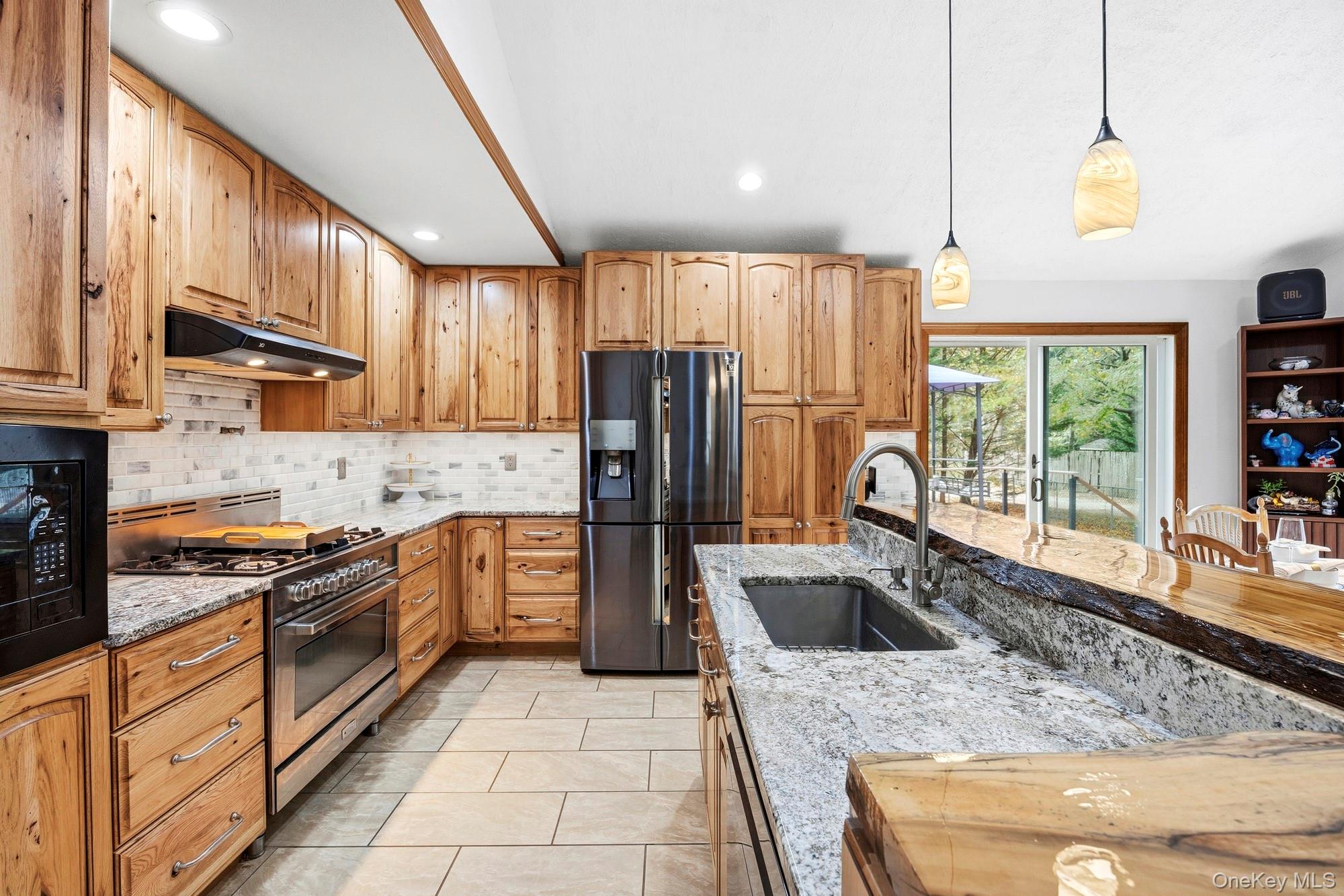 1 Amagansett Drive E – For Sale photo 7