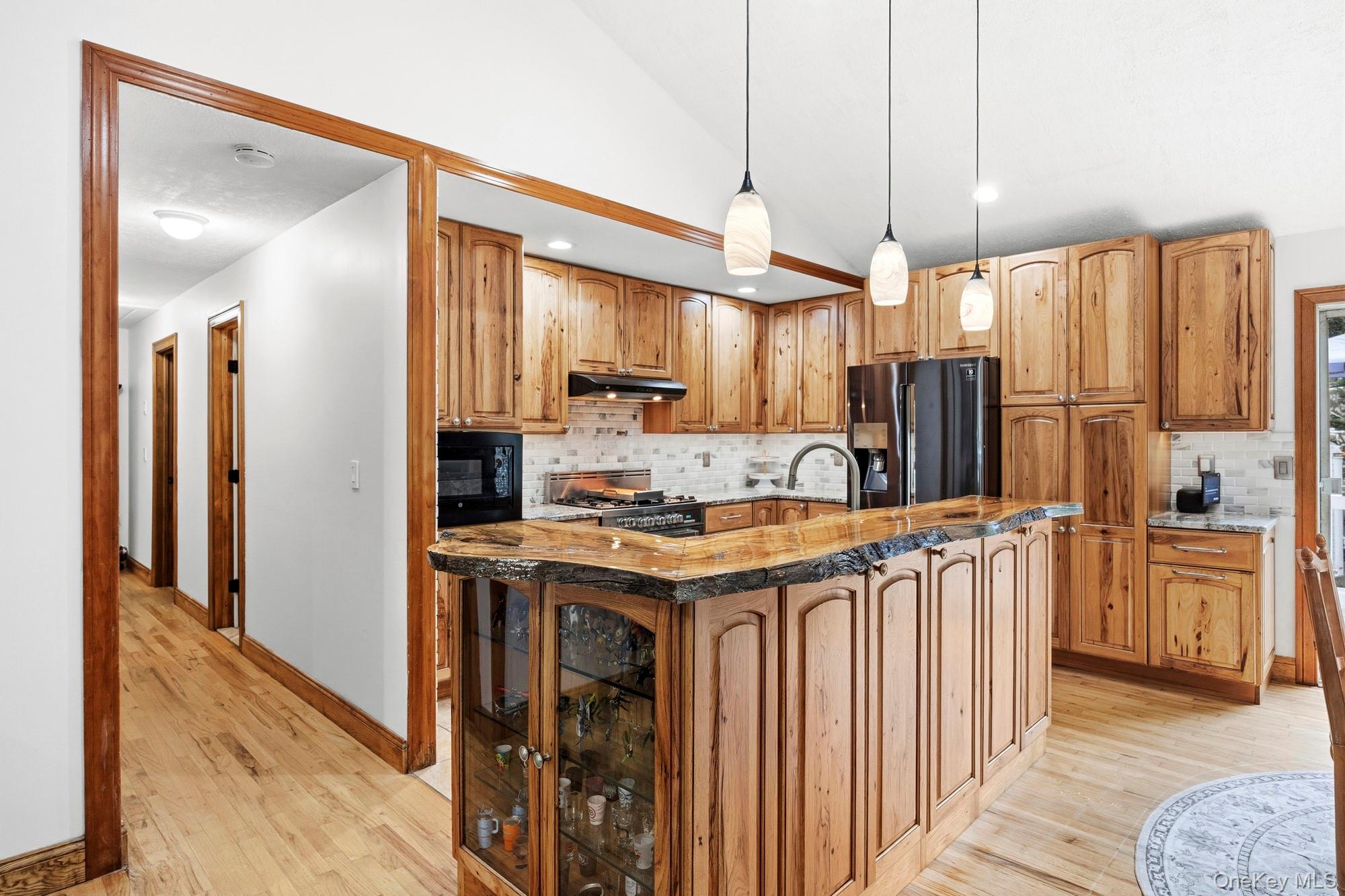 1 Amagansett Drive E – For Sale photo 6