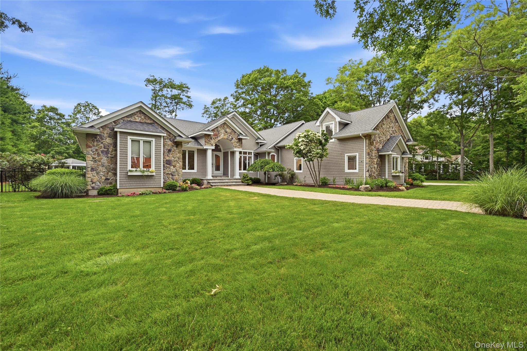 58 South Path – For Sale photo 3