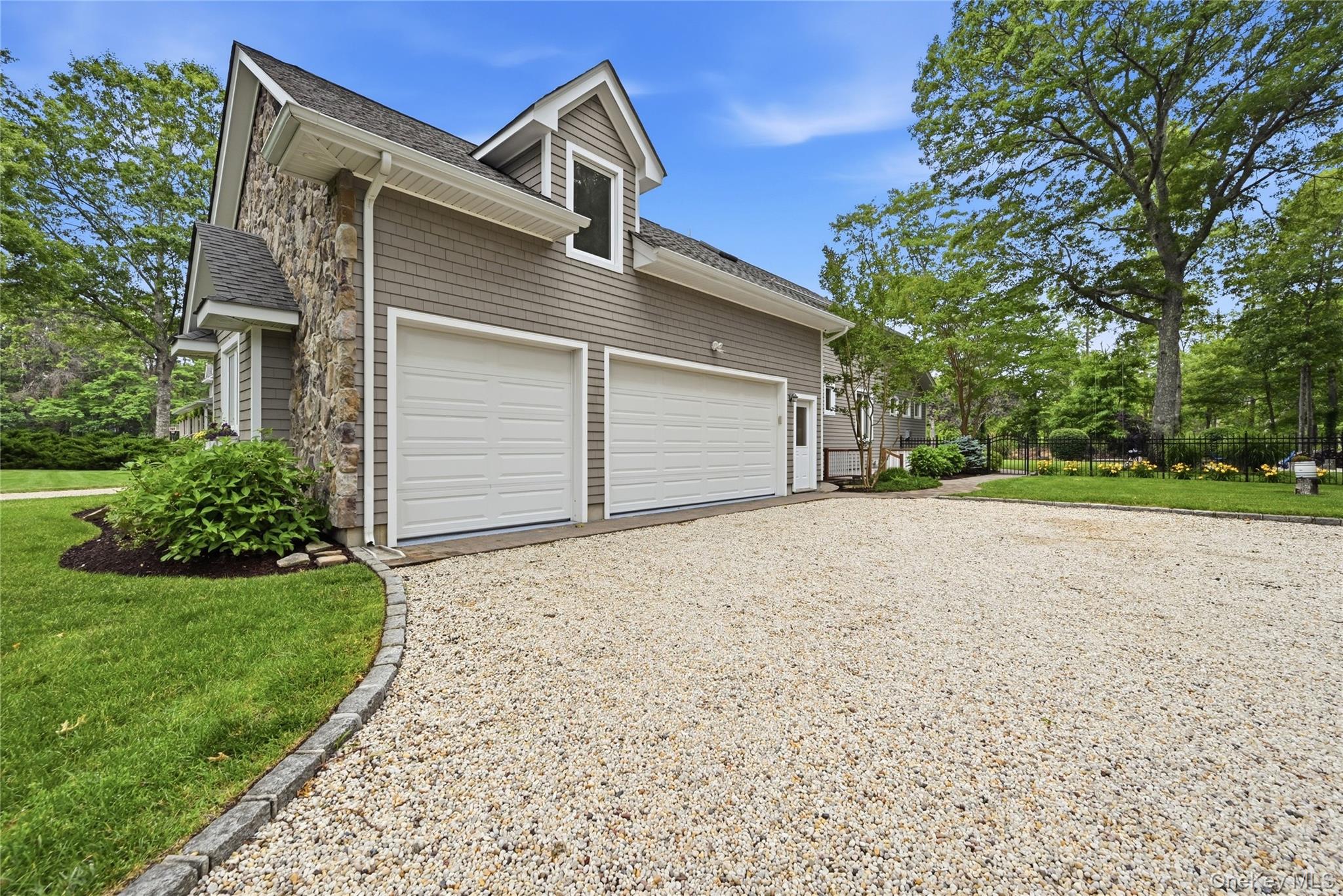 58 South Path – For Sale photo 45