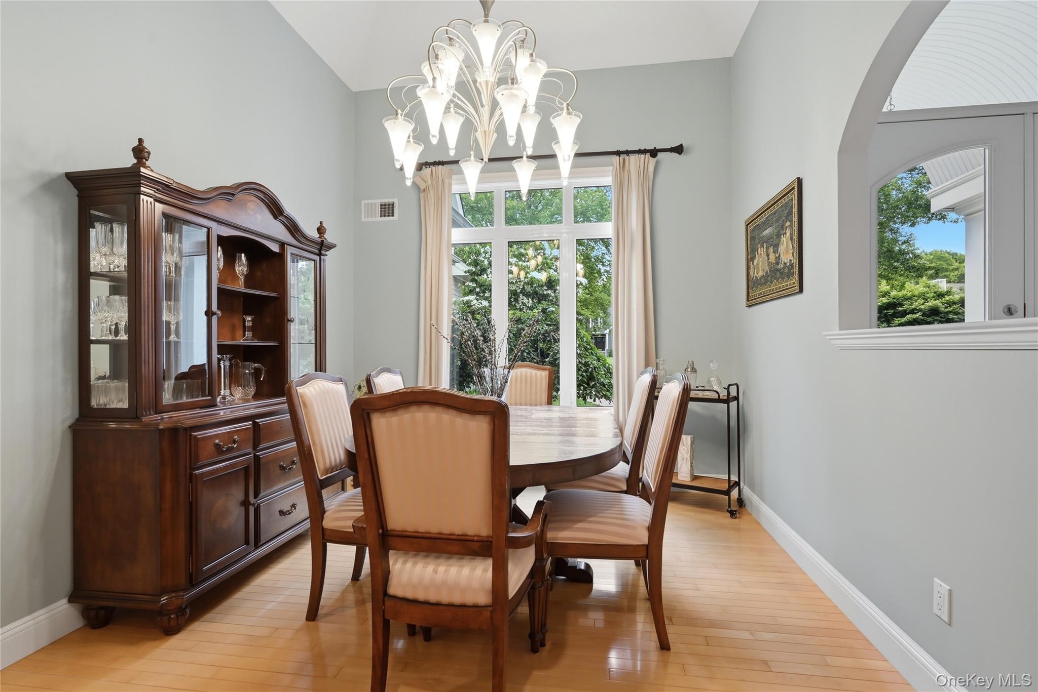 58 South Path – For Sale photo 5