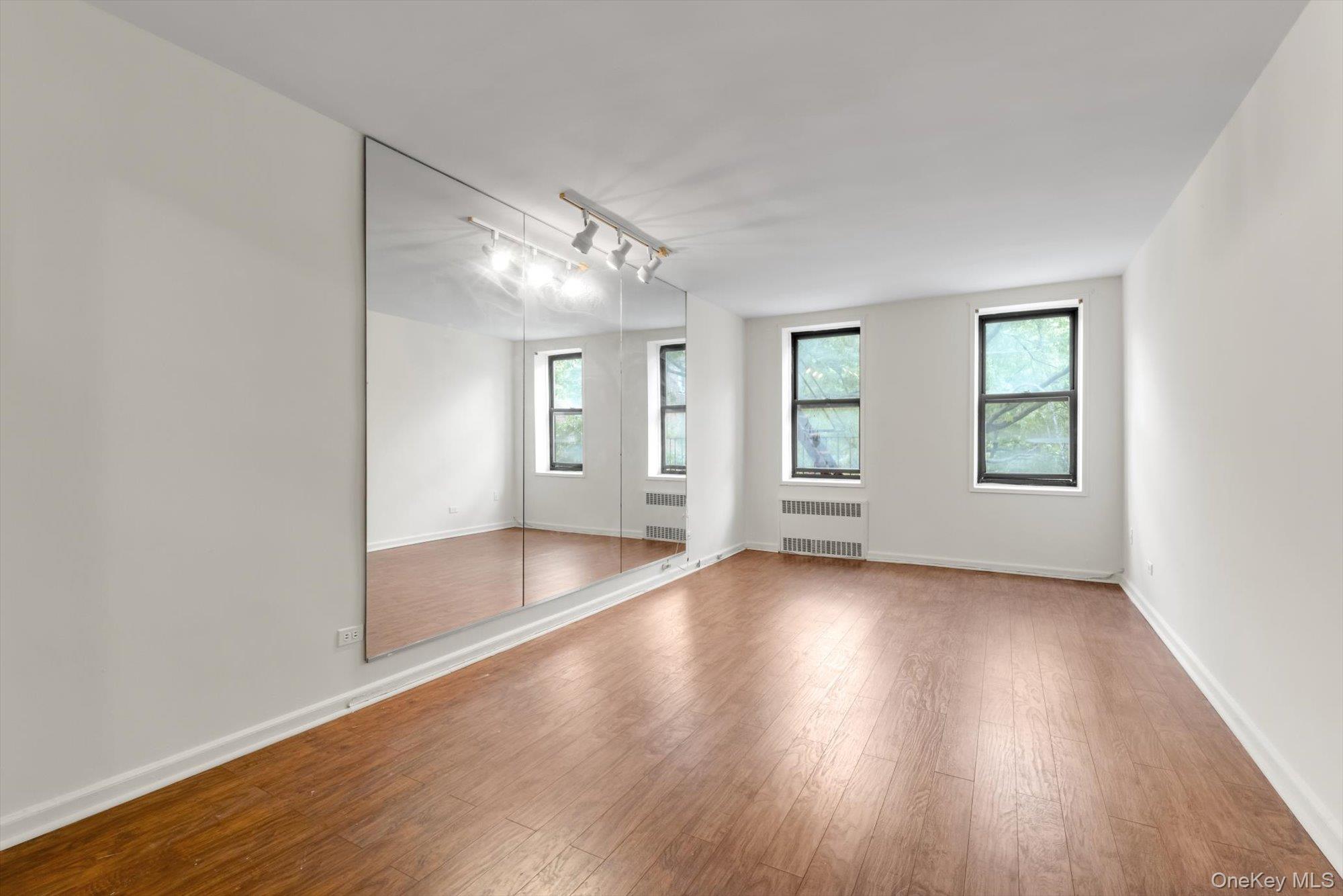 83-11 139 Street, Unit 4 G photo 5