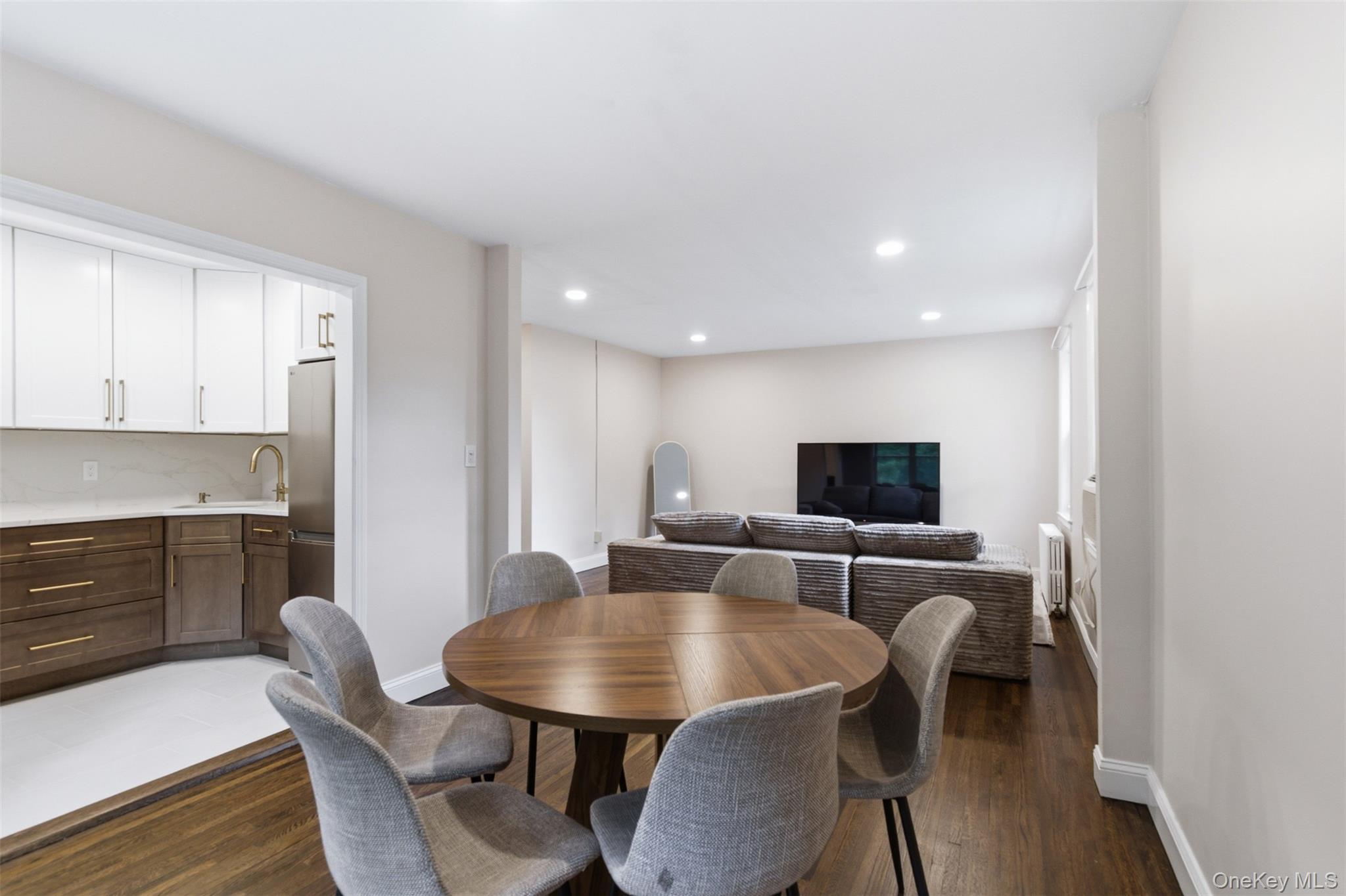 16 Edwards Street, Unit 3F photo 4