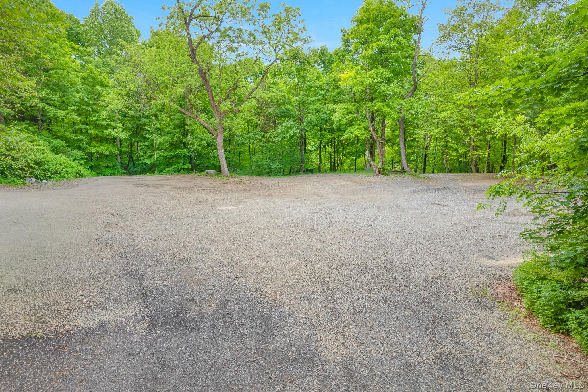 4-8 Donlo Drive – For Sale photo 15