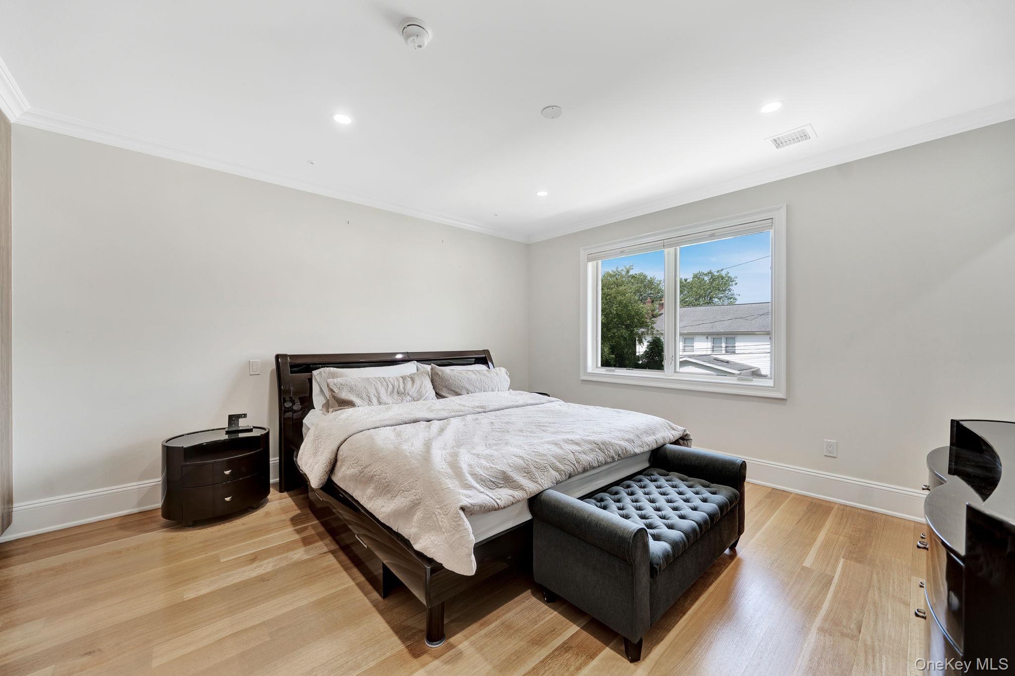 783 Oakleigh Road – For Sale photo 33