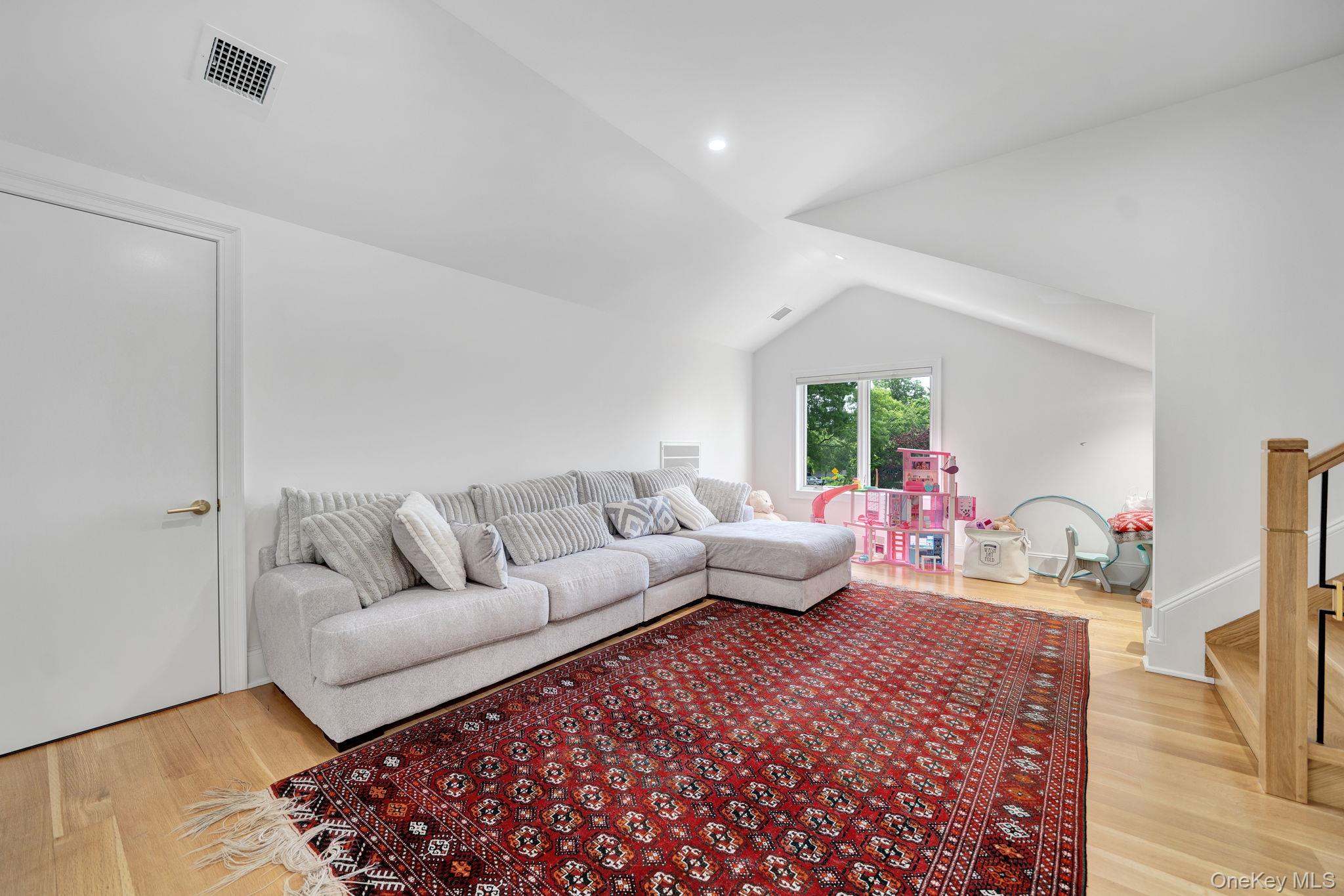 783 Oakleigh Road – For Sale photo 20