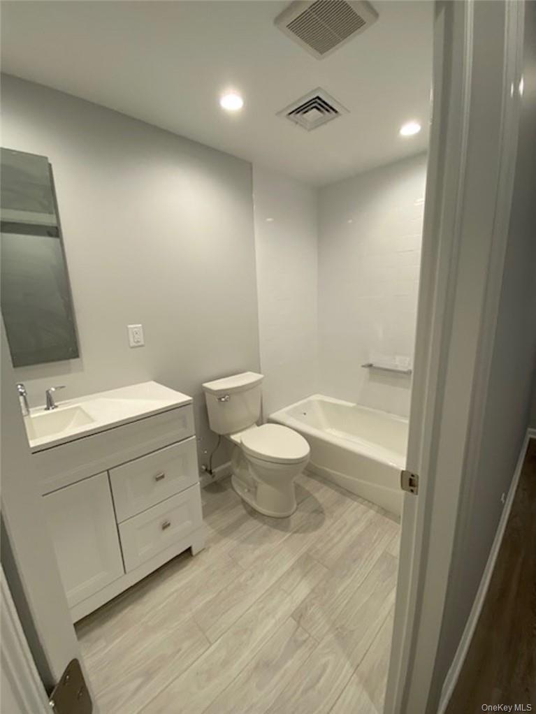 165/167 E Main Street, Unit 2A photo 12
