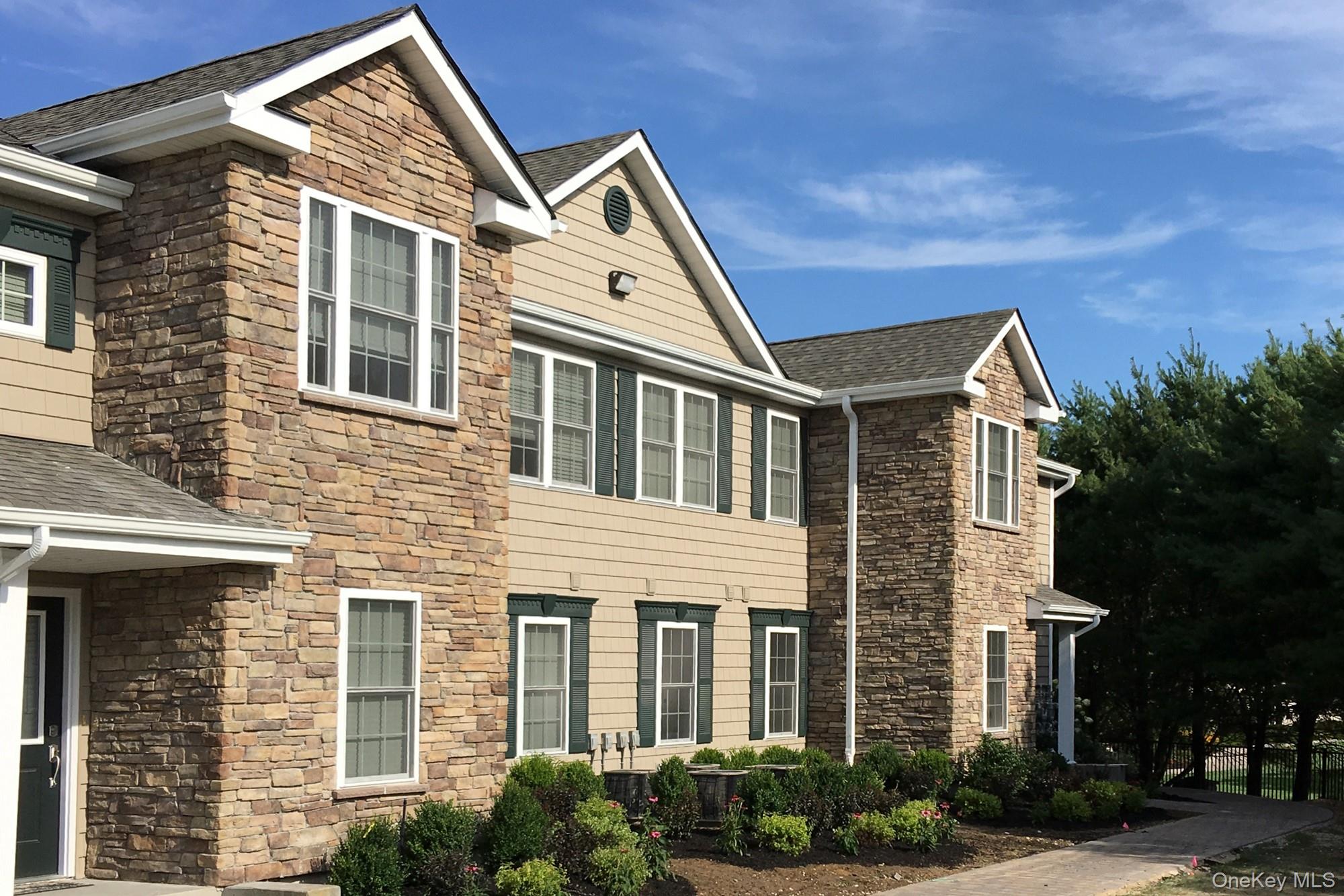 304 Vista View Drive, Unit 304