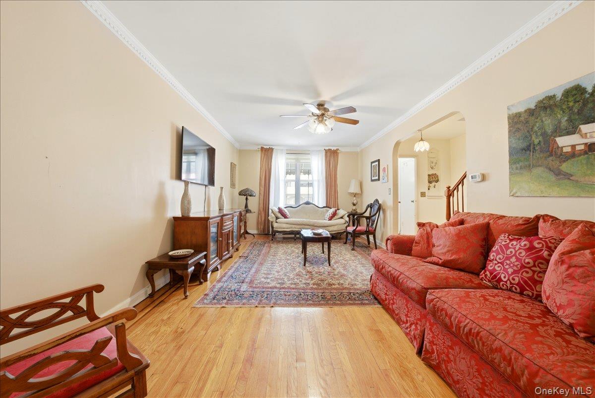 4425 Richardson Avenue – For Sale photo 9