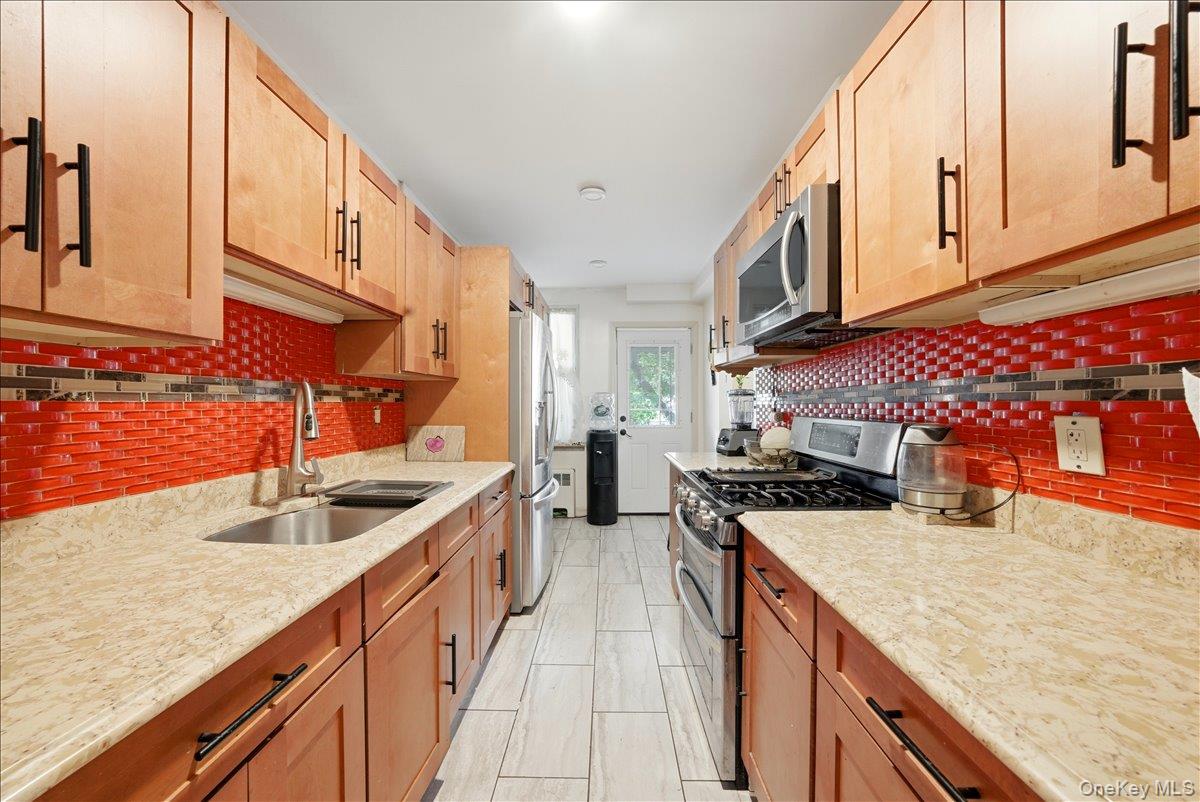 4425 Richardson Avenue – For Sale photo 12