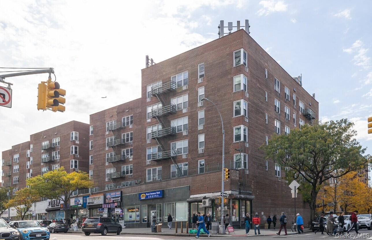 134-54 Maple Avenue, Unit 3FL