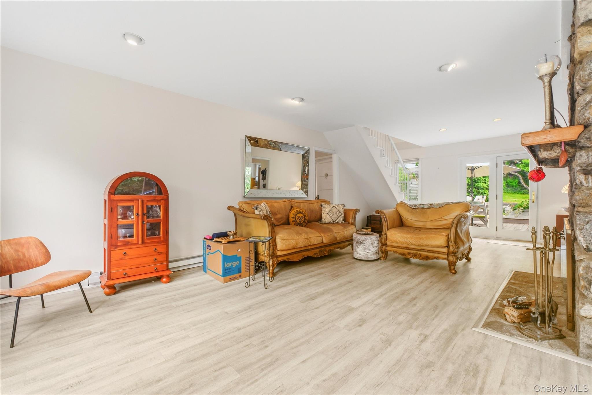 24 Tamarack Road – For Sale photo 5