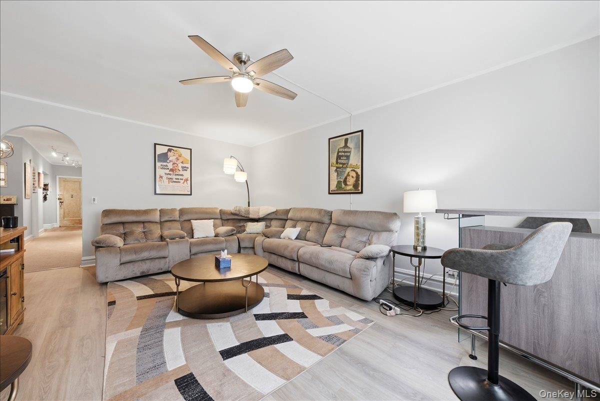 1468 Midland Avenue, Unit 1A photo 2