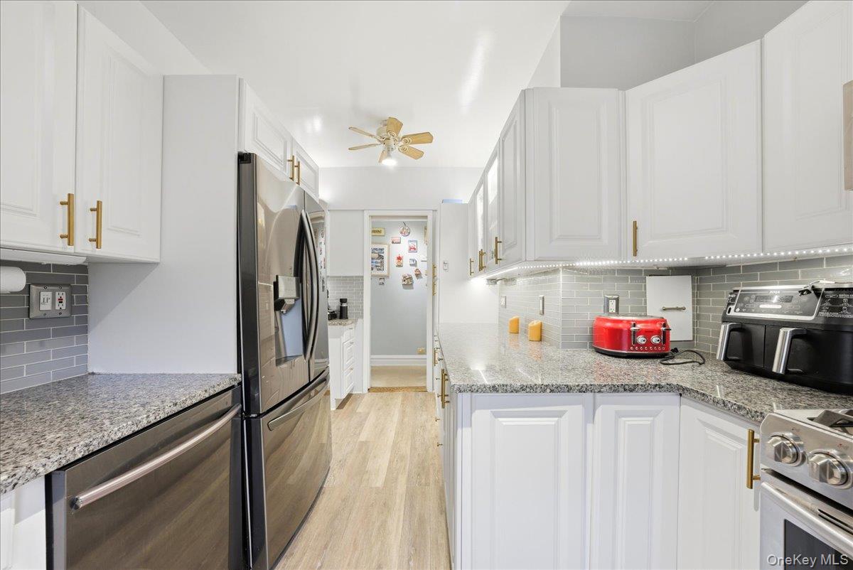 1468 Midland Avenue, Unit 1A photo 20