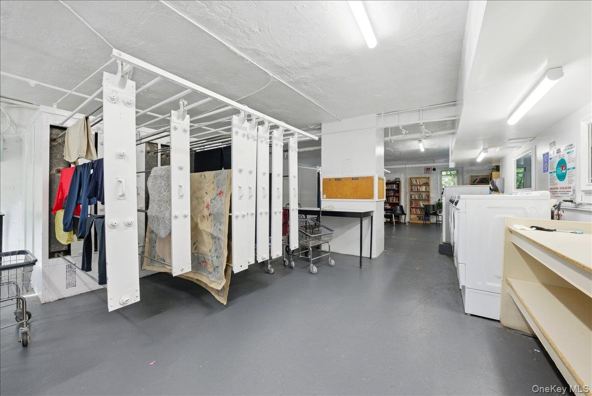 1468 Midland Avenue, Unit 1A photo 22