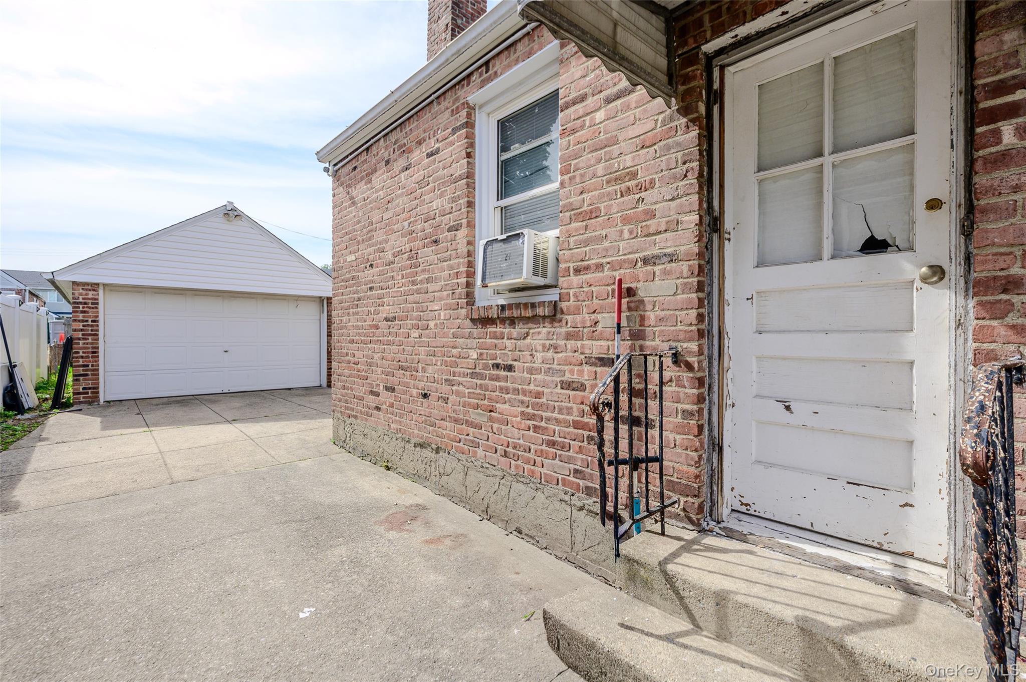 58 N Montgomery Street – For Sale photo 18