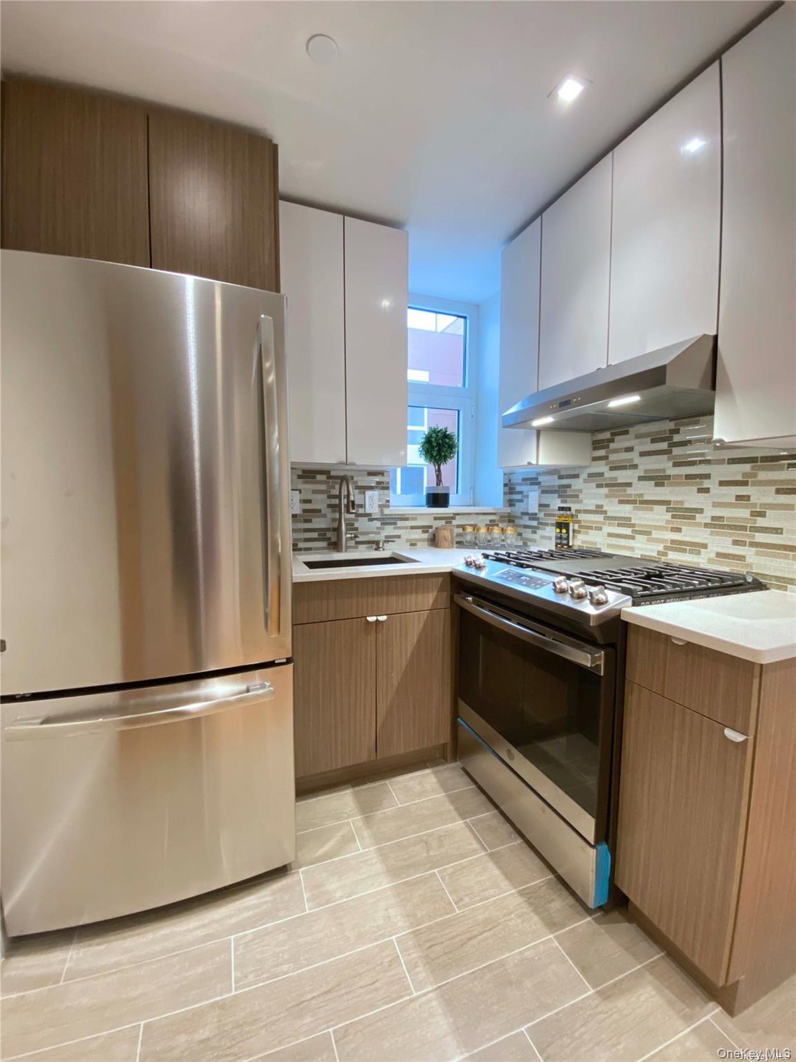 42-23 Parsons Boulevard, Unit 1E photo 6