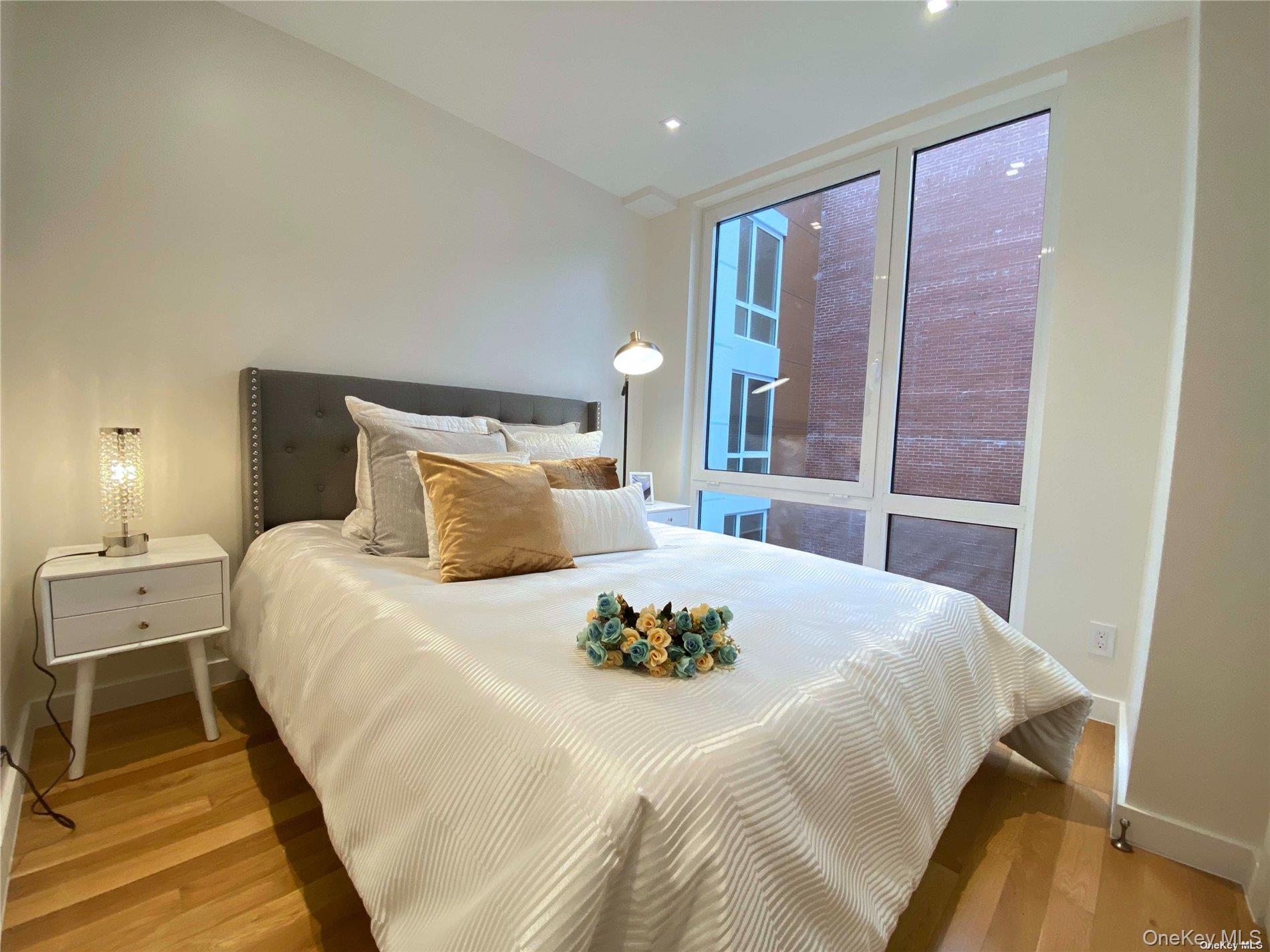 42-23 Parsons Boulevard, Unit 1E photo 11