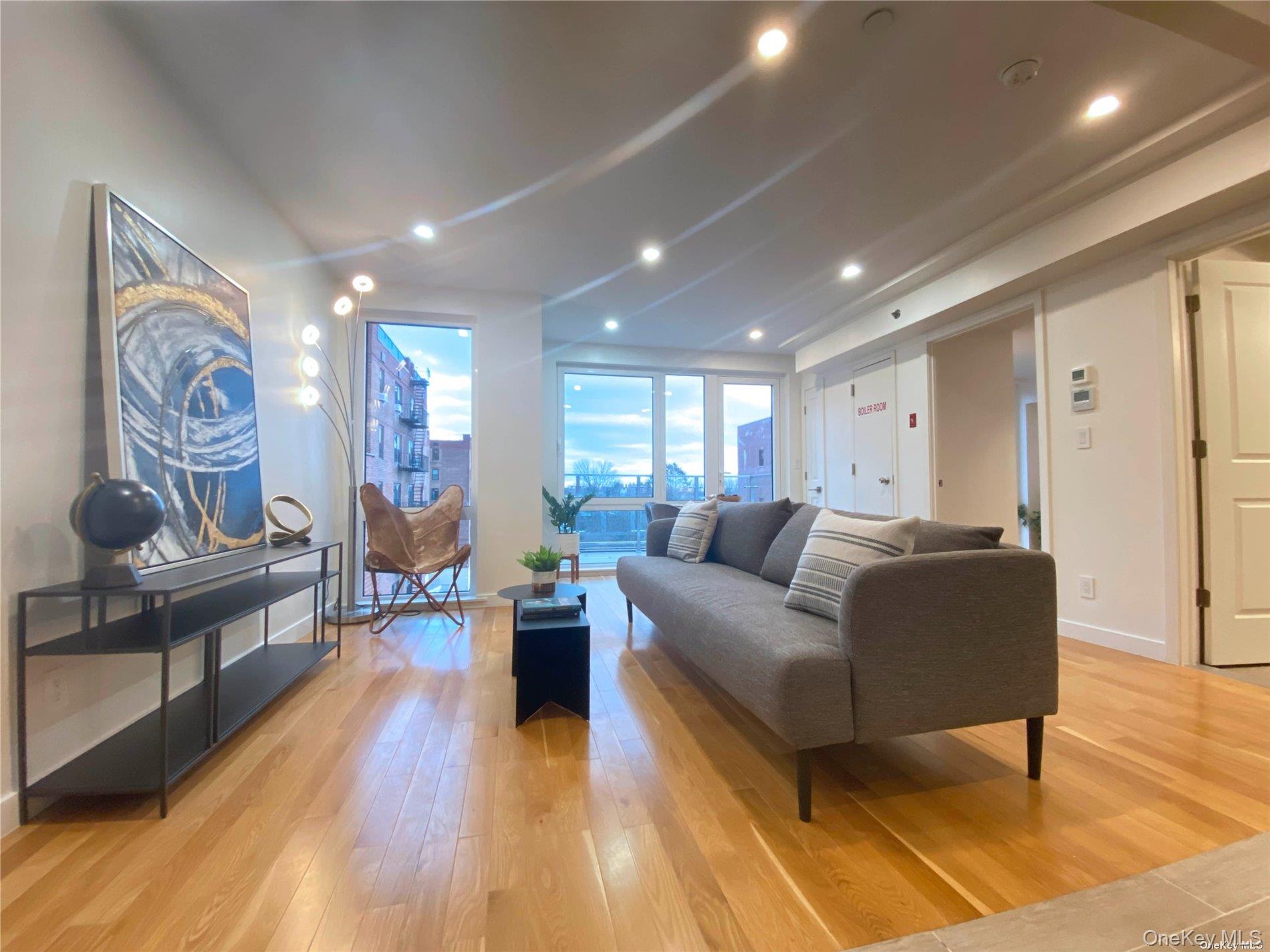 42-23 Parsons Boulevard, Unit 1E photo 22