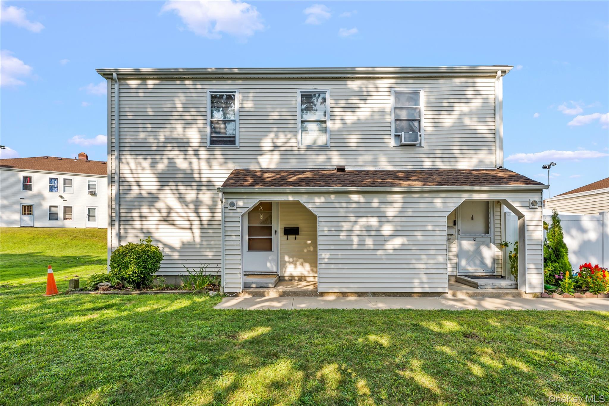 200 Lowndes Avenue, Unit A photo 2