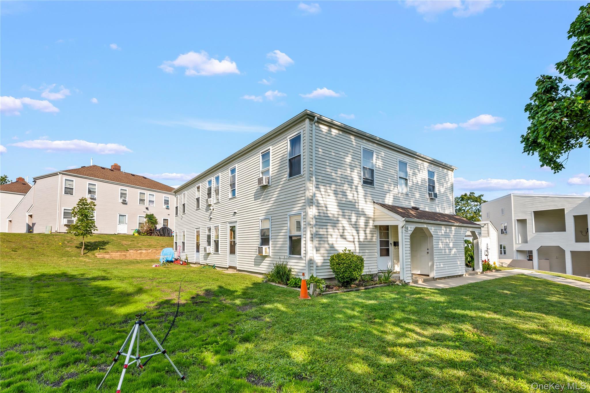 200 Lowndes Avenue, Unit A photo 3