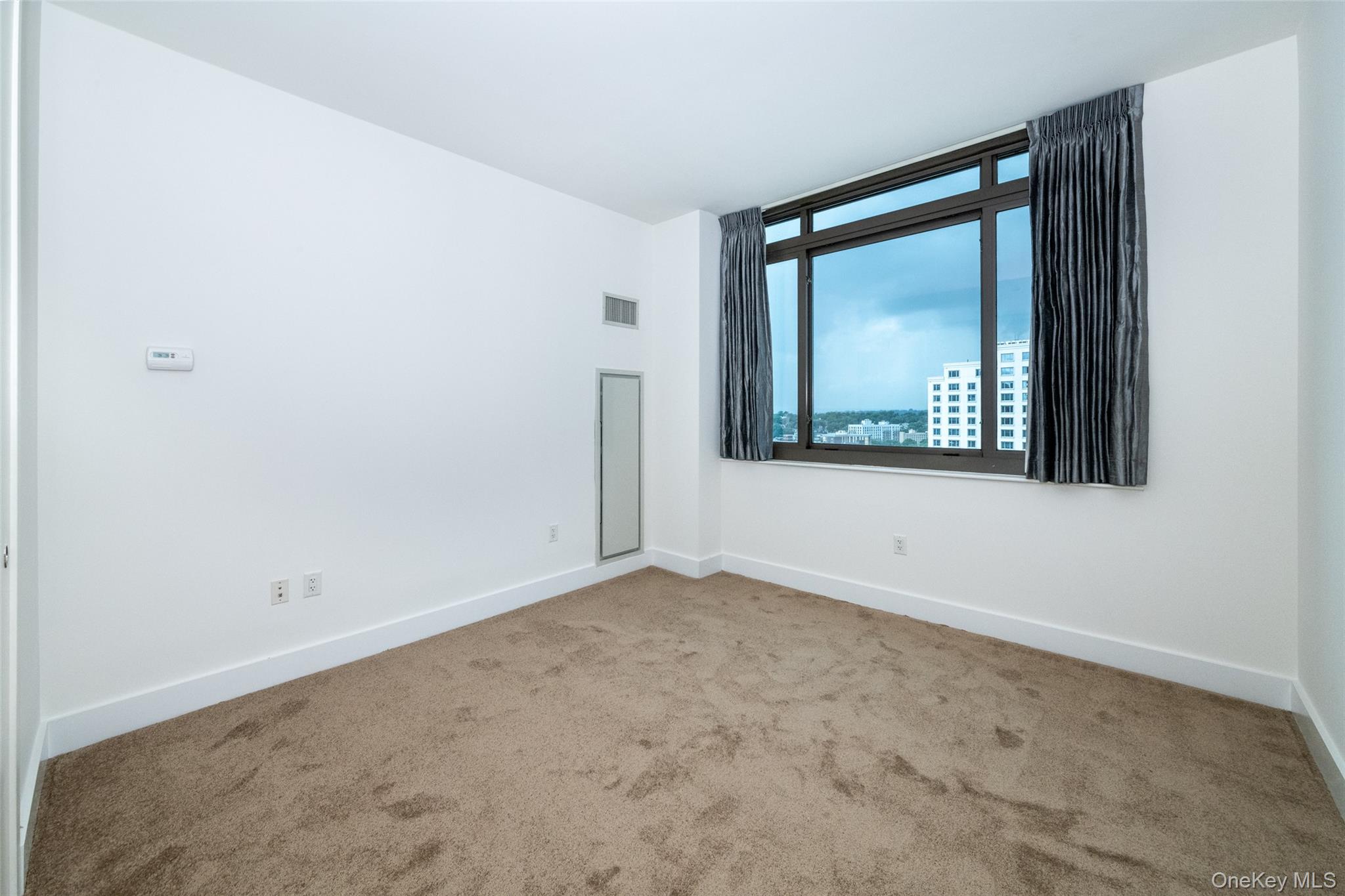 175 Huguenot Street, Unit 1607 photo 20