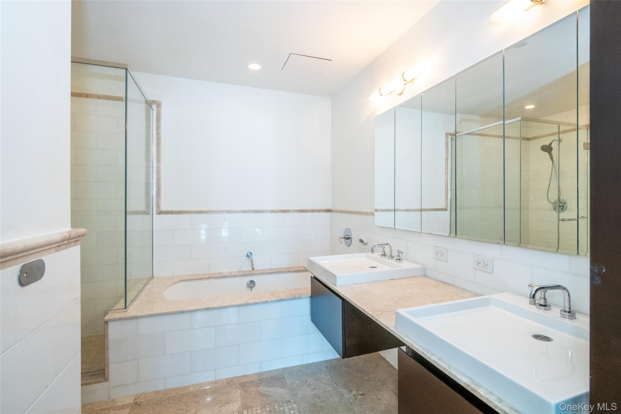 175 Huguenot Street, Unit 1607 photo 32