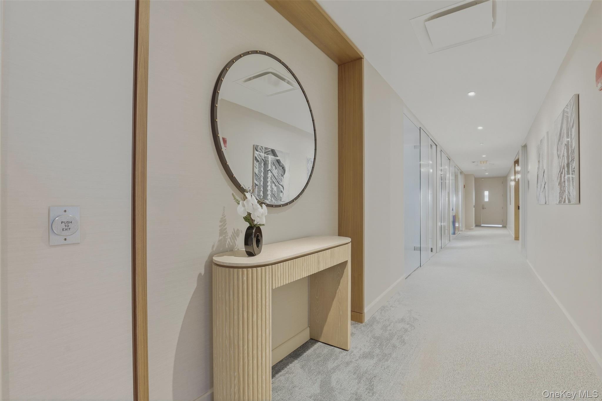 175 Huguenot Street, Unit 1607 photo 2