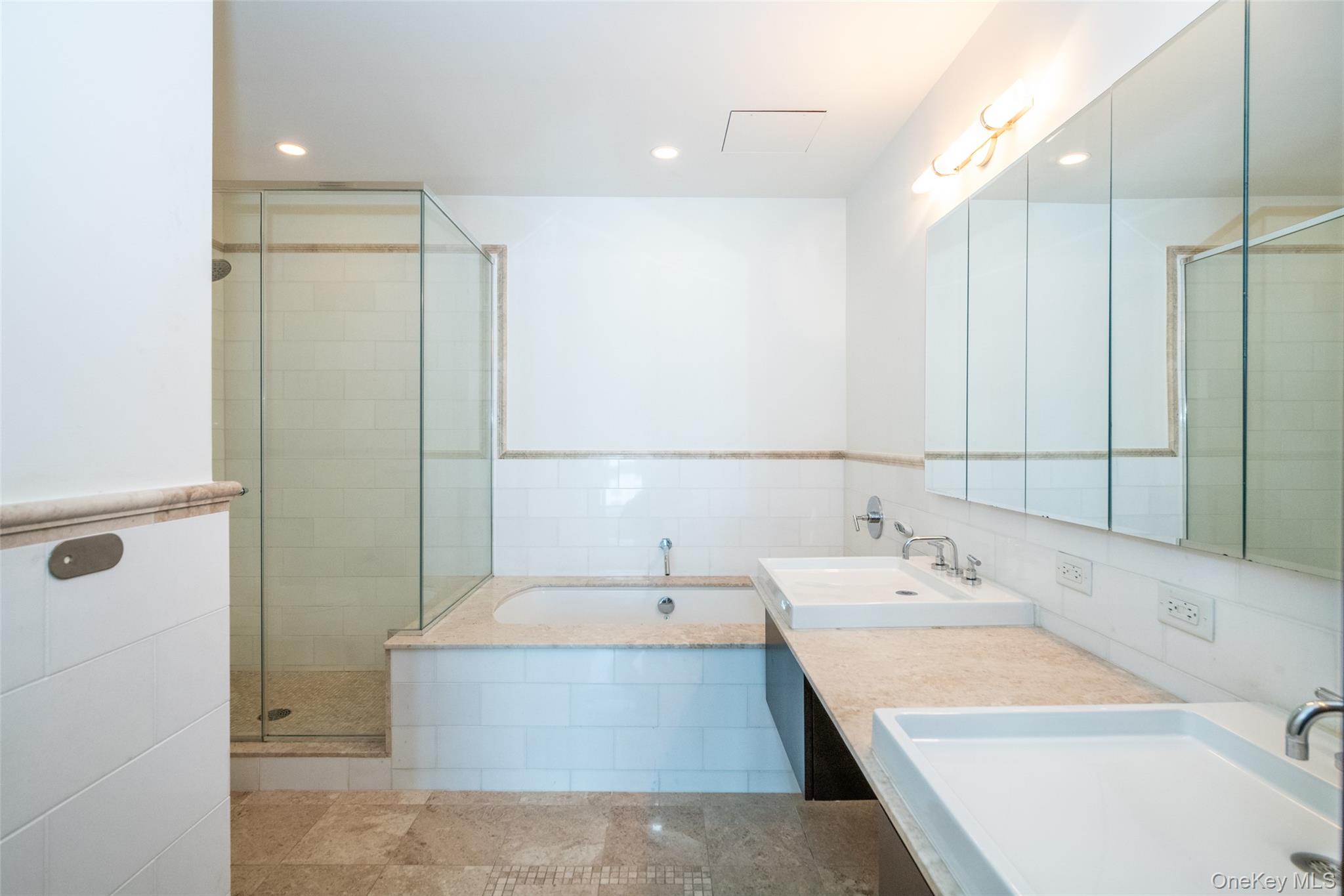 175 Huguenot Street, Unit 1607 photo 31