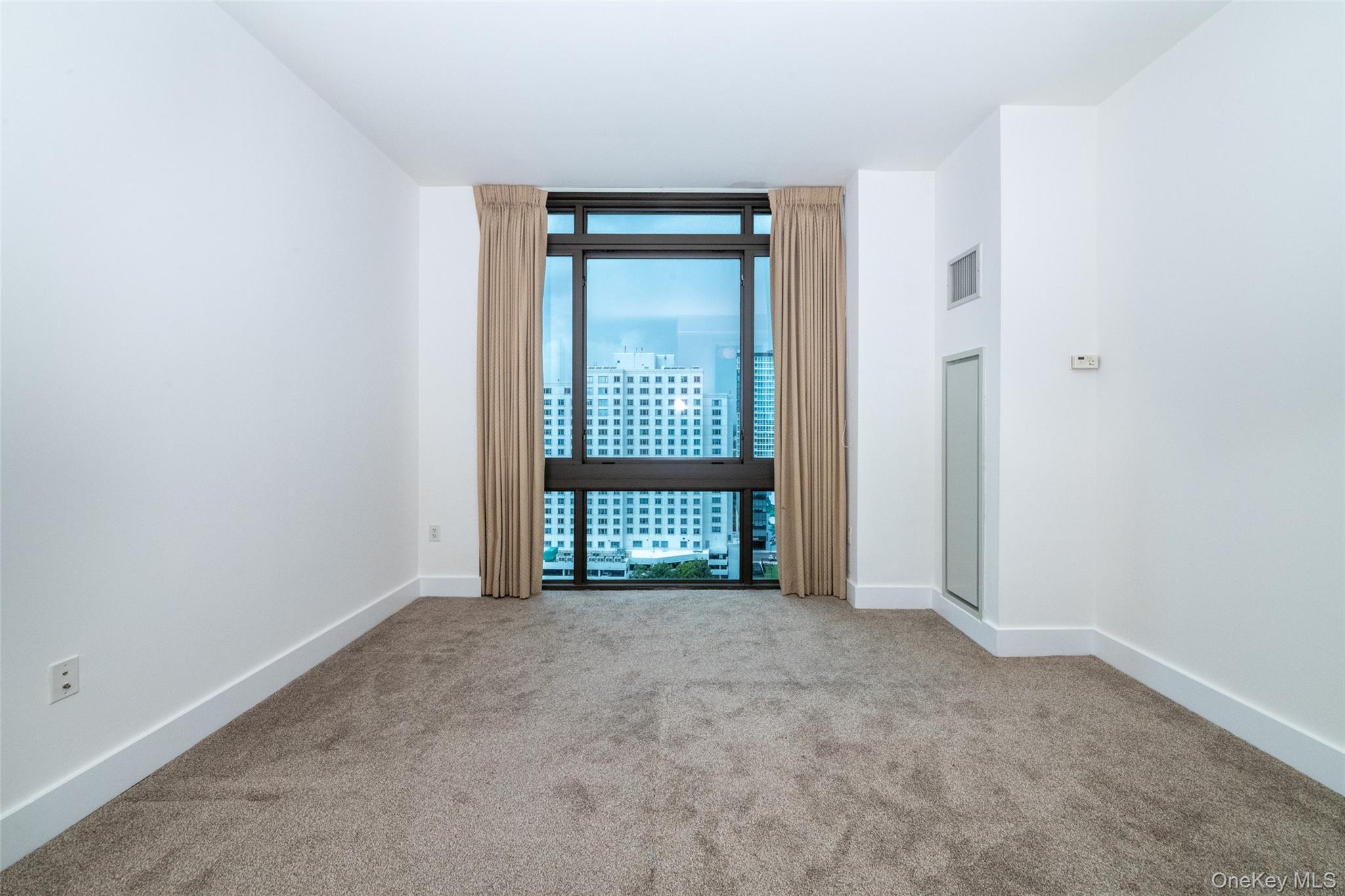 175 Huguenot Street, Unit 1607 photo 28