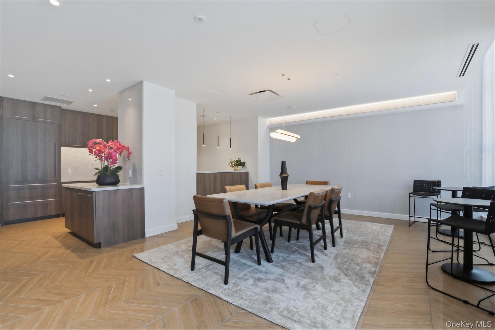 175 Huguenot Street, Unit 1607 photo 19
