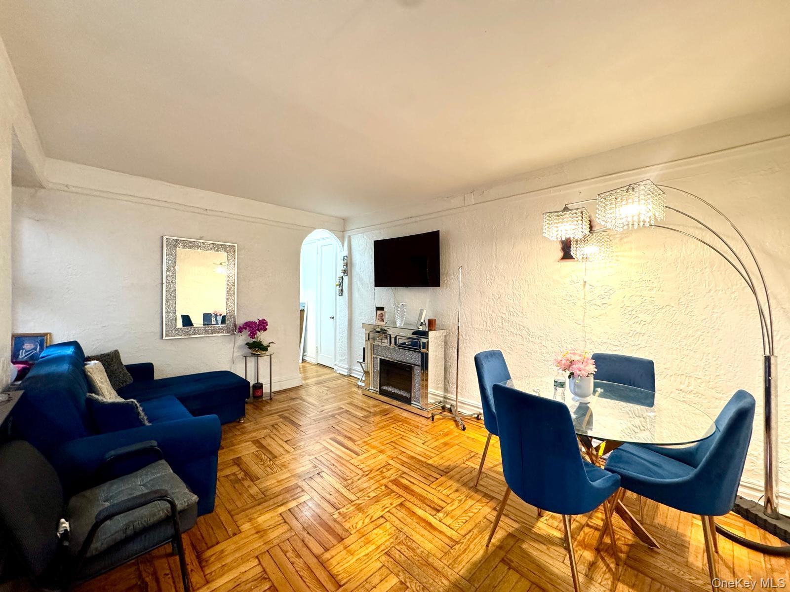 37-21 80th Street, Unit 1R photo 3