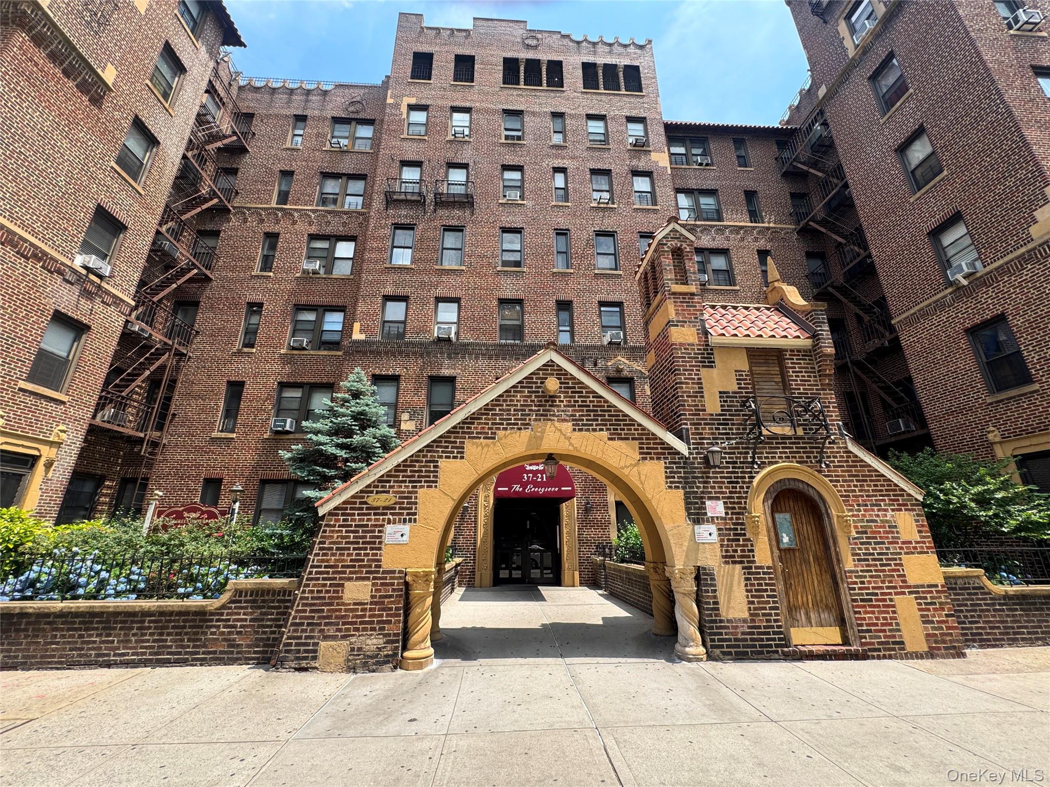 37-21 80th Street, Unit 1R photo 2