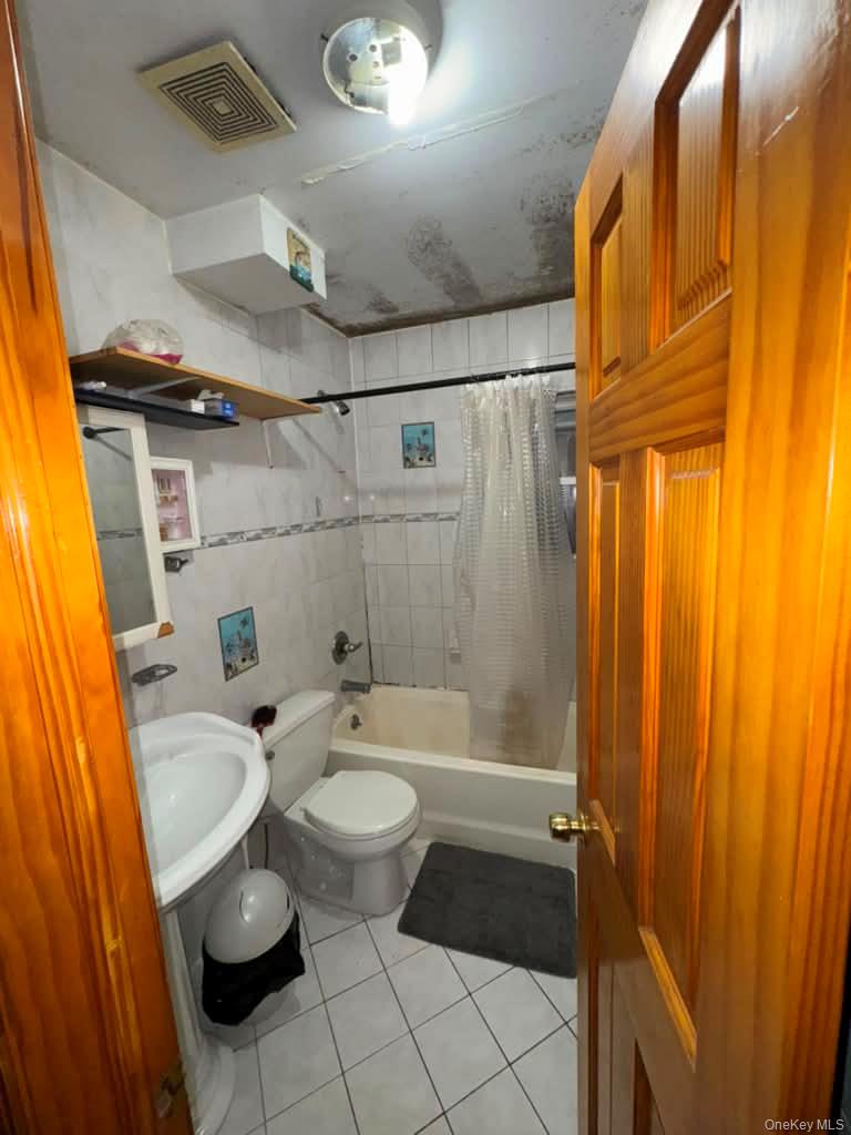 2521 94th Street – For Sale photo 11