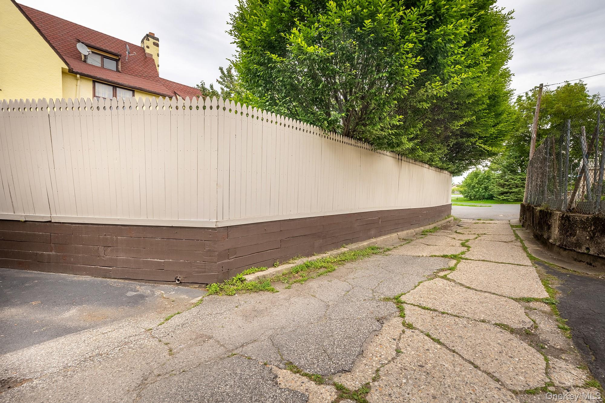 26 Glen Avenue – For Sale photo 42